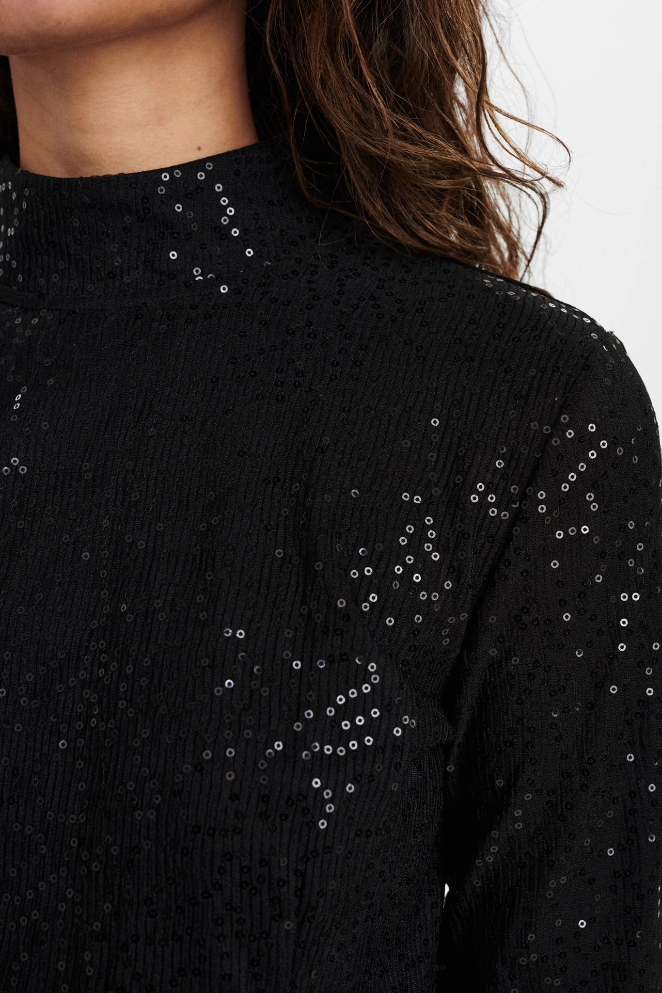 NULAURIE DRESS - Caviar - Image 4