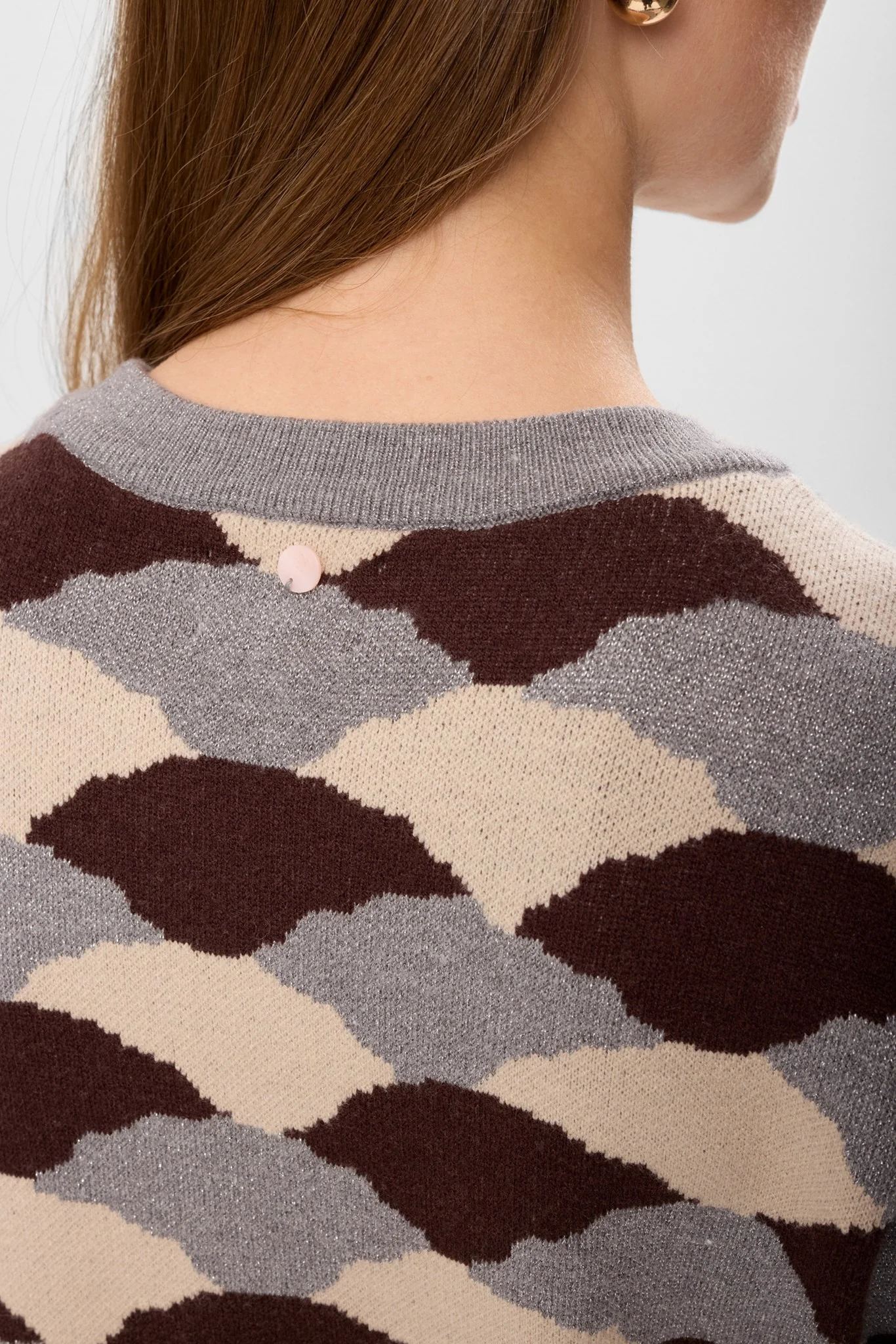 NULILA PULLOVER - Black Coffee - Image 5