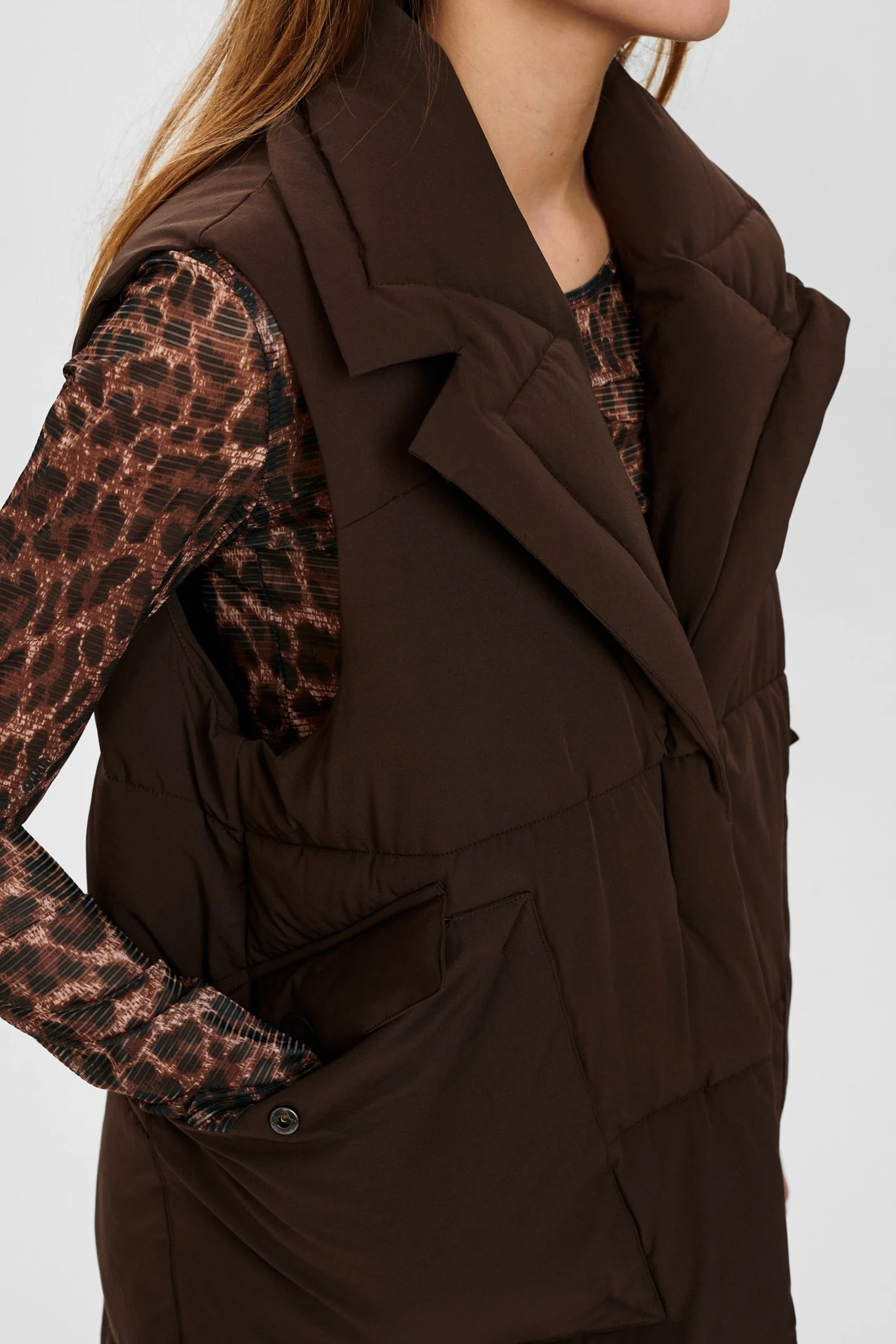 NULOBA VEST  - Chocolate Chip - Image 4