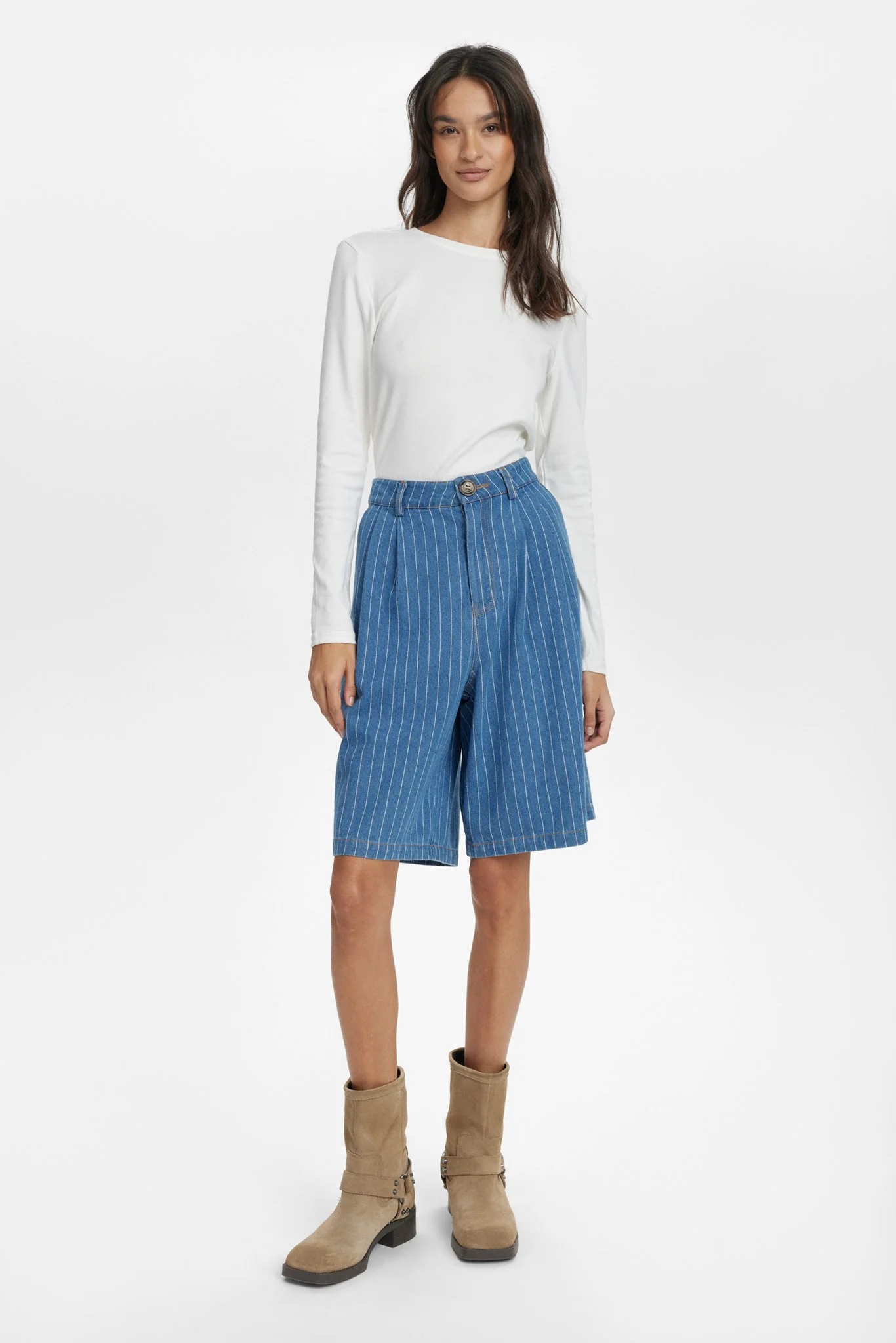 NULUCIE SHORTS - Dark Blue Denim - Image 3