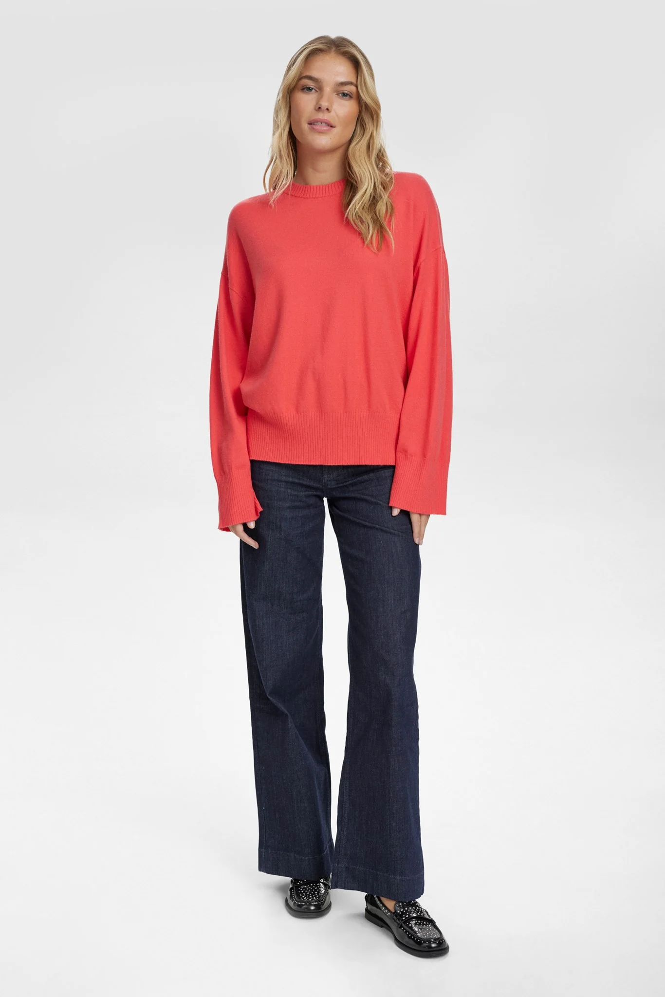 NUMAIKEY PULLOVER - Geranium - Image 3
