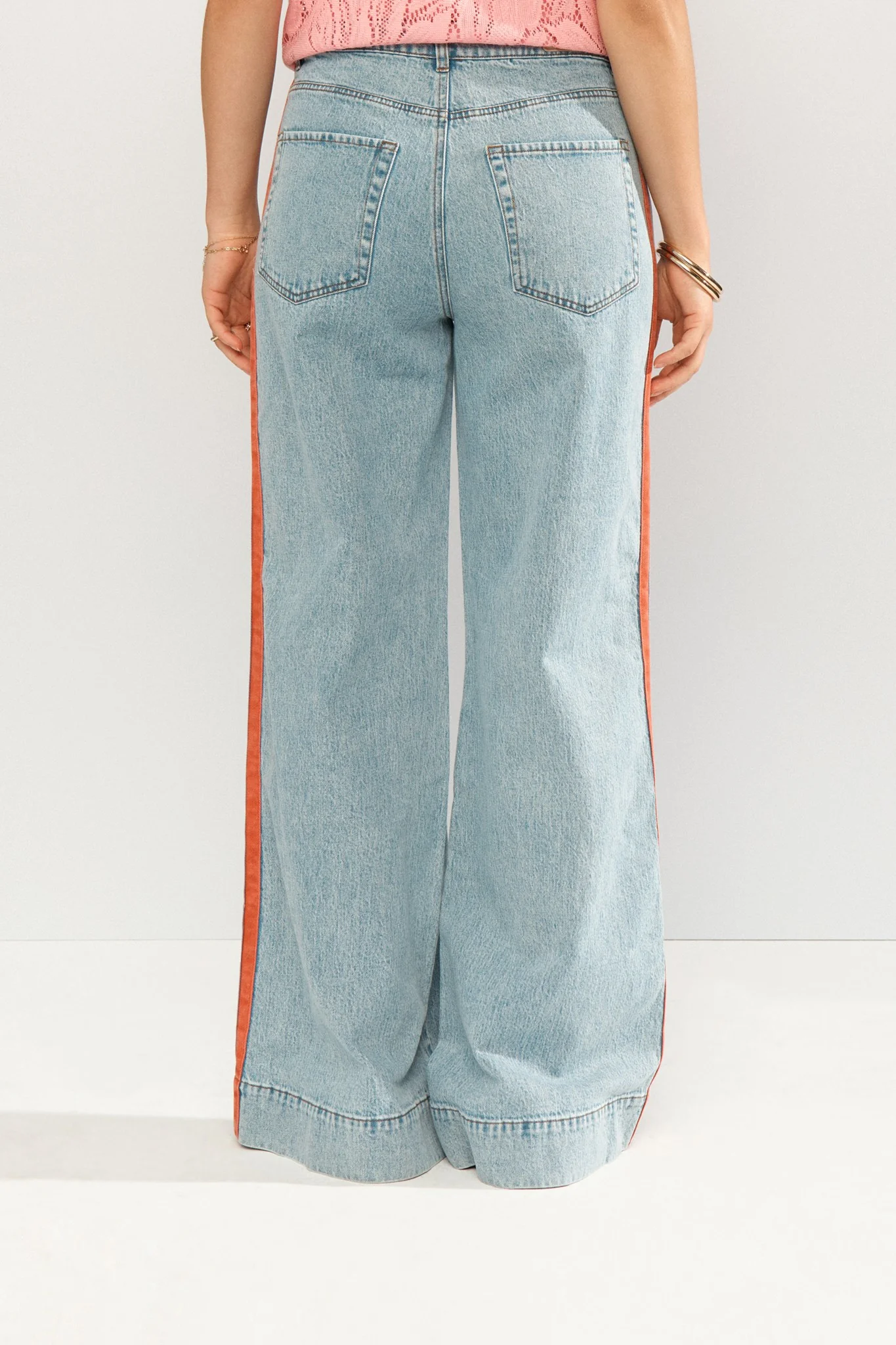NUMALAGA HR WIDE JEANS BI3010 - Light Blue Denim - Image 3