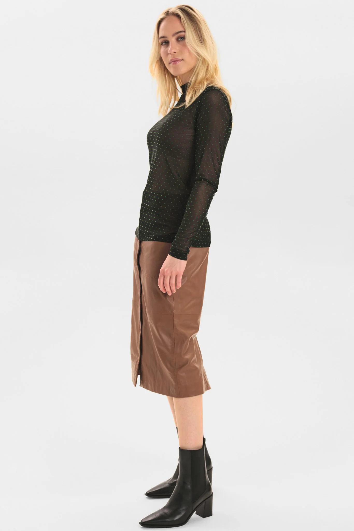 NUMARGOT BLOUSE - Caviar - Image 3