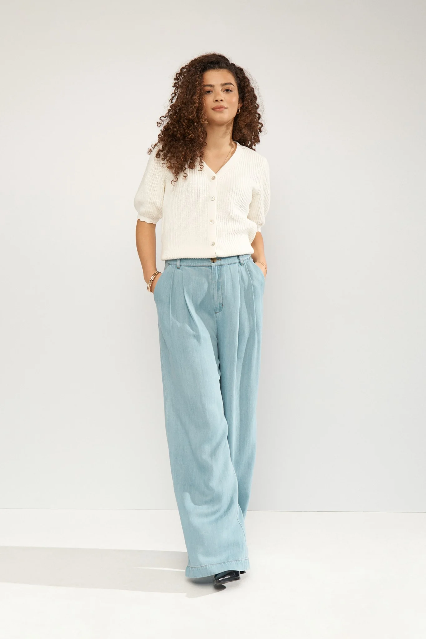 NUMARLEY SS CARDIGAN - Cloud Dancer - Image 3