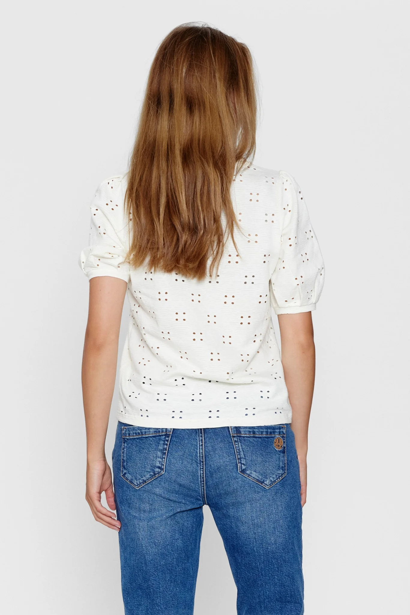 NUMIKKE TEE - Cloud Dancer - Image 2