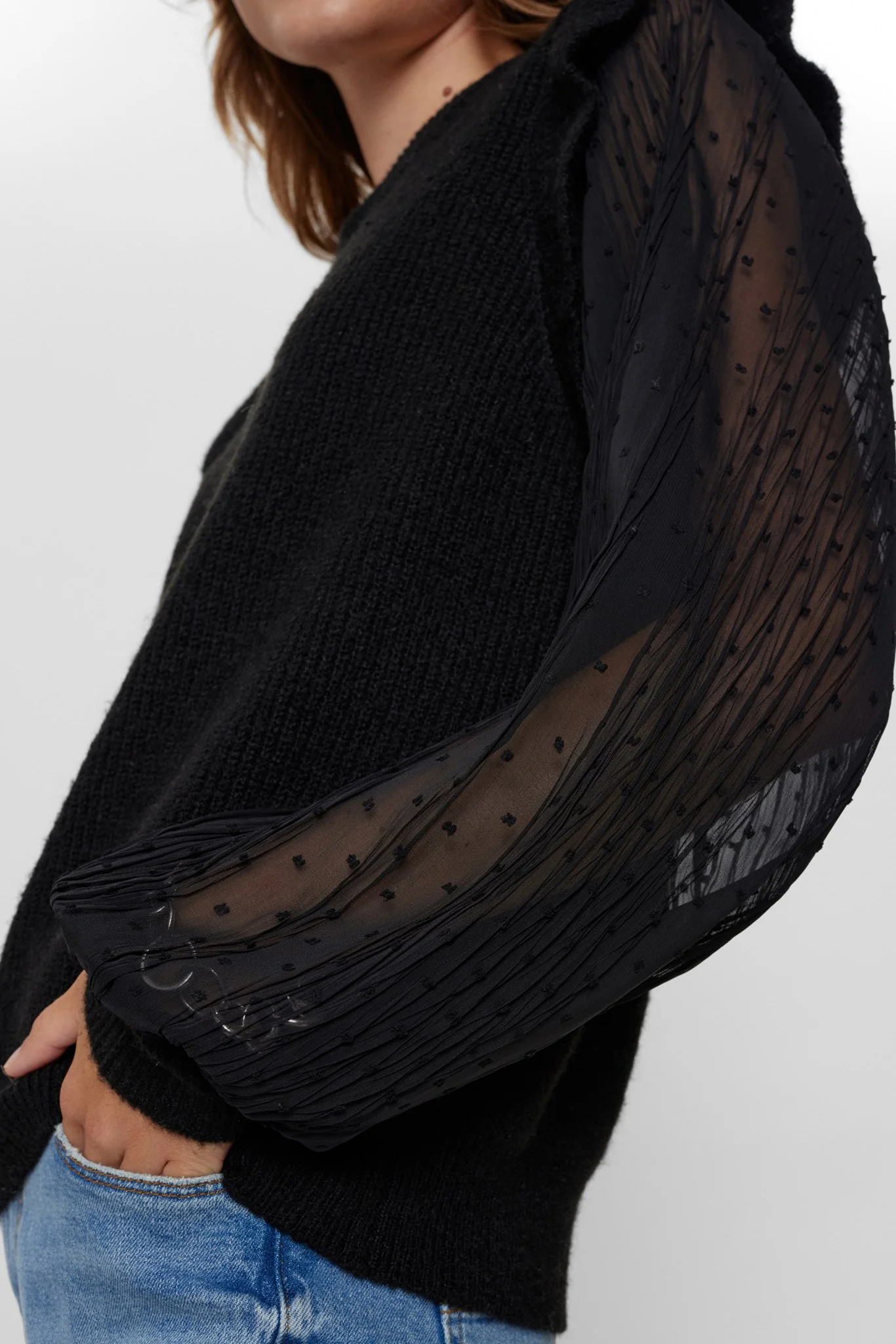 NUMILA PULLOVER - Caviar - Image 4