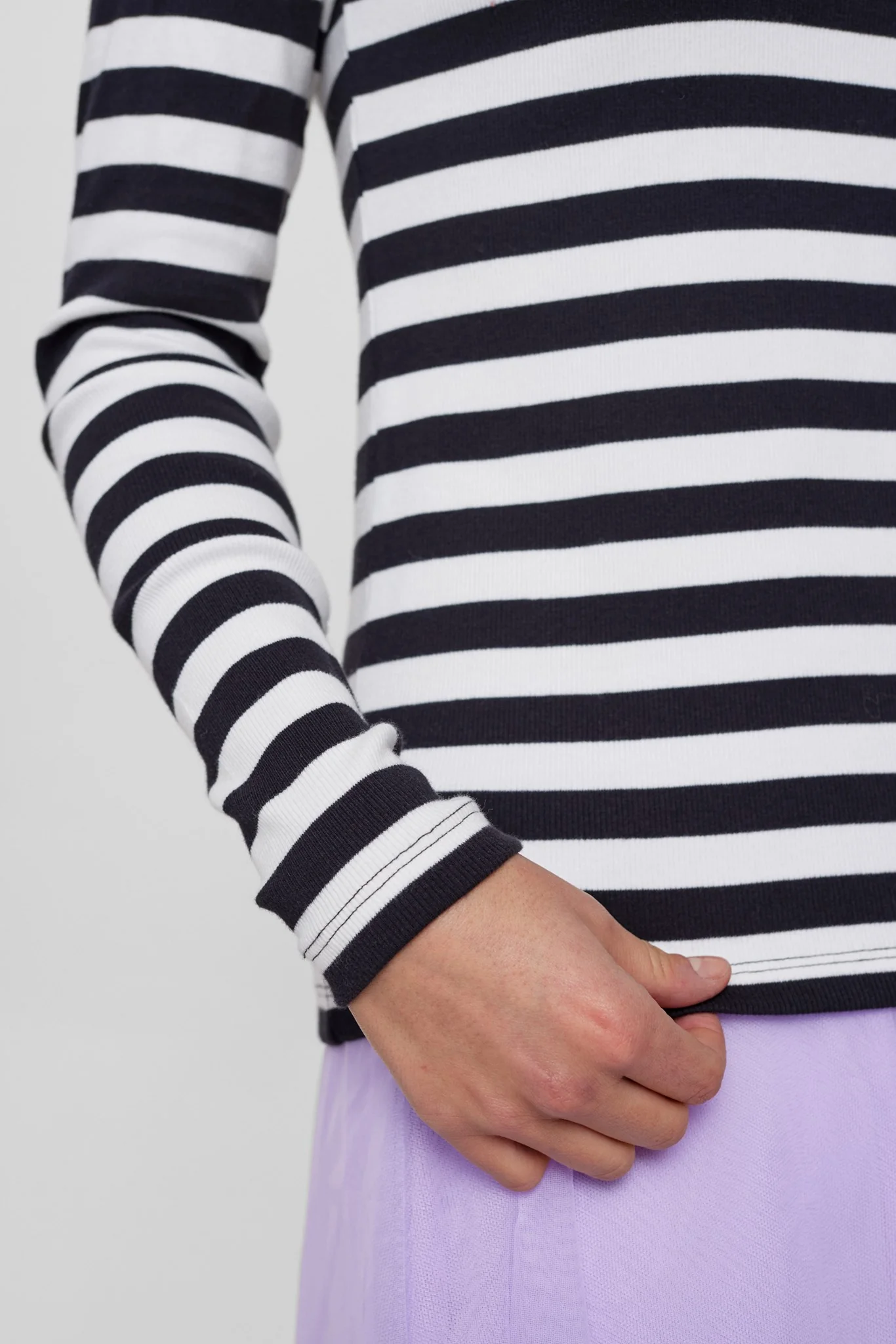 NUMIXIE LS T-SHIRT - GOTS - Caviar - Image 5