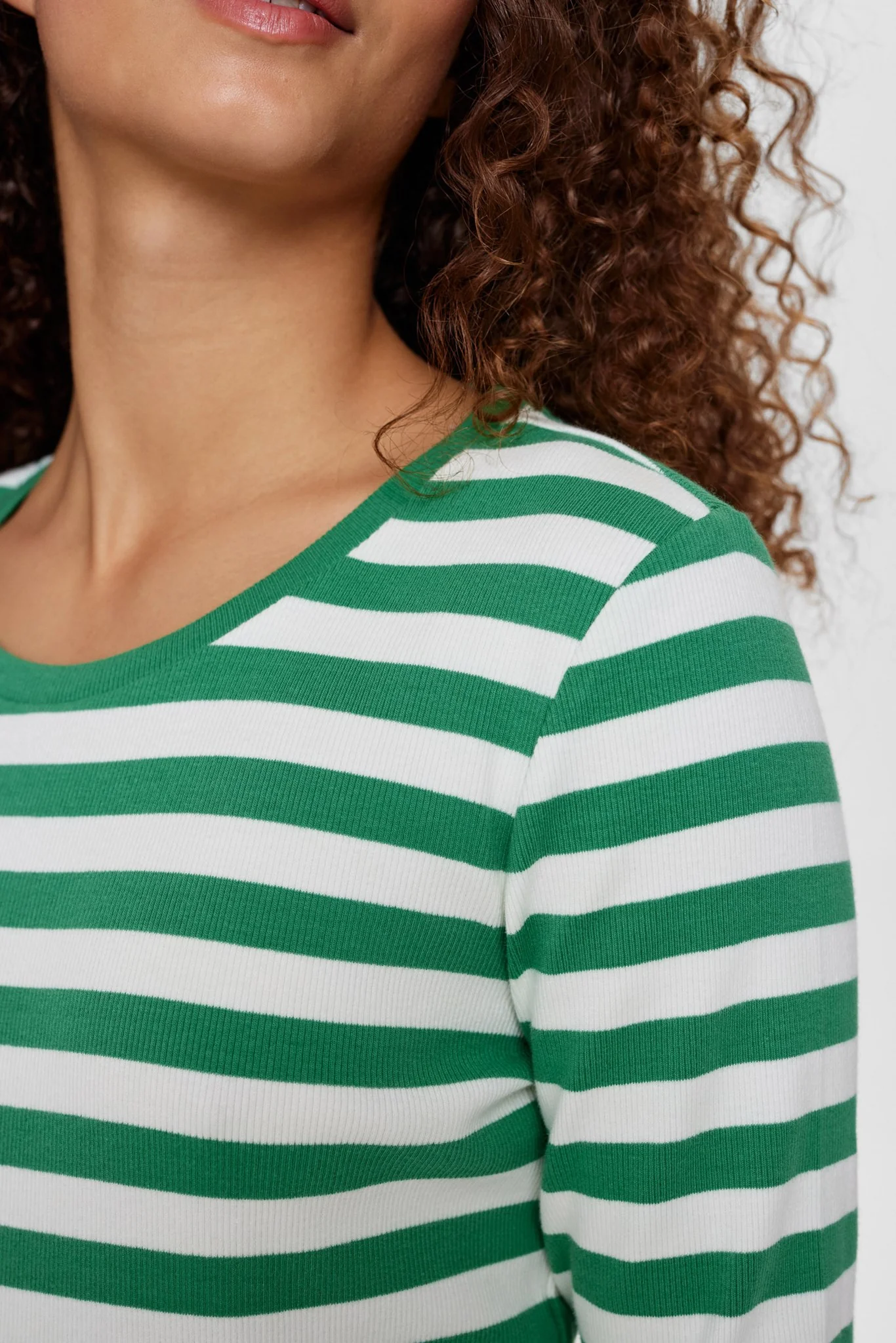 NUMIXIE LS T-SHIRT - GOTS - Pine Green - Image 4