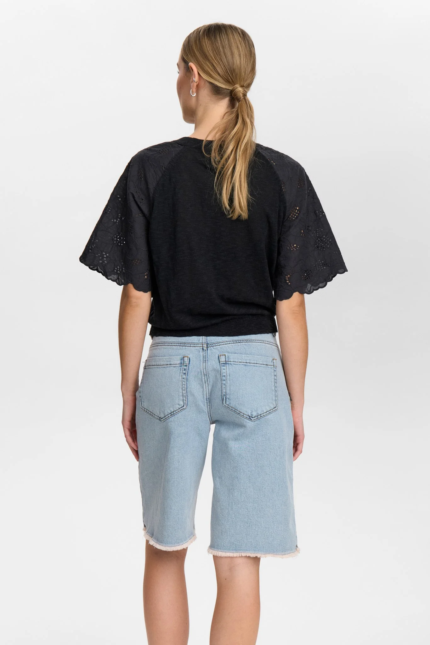 NUMOELLA SS PULLOVER  - Caviar - Image 2