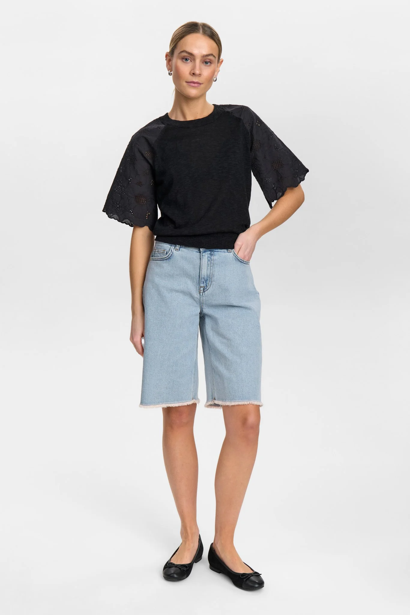NUMOELLA SS PULLOVER  - Caviar - Image 3
