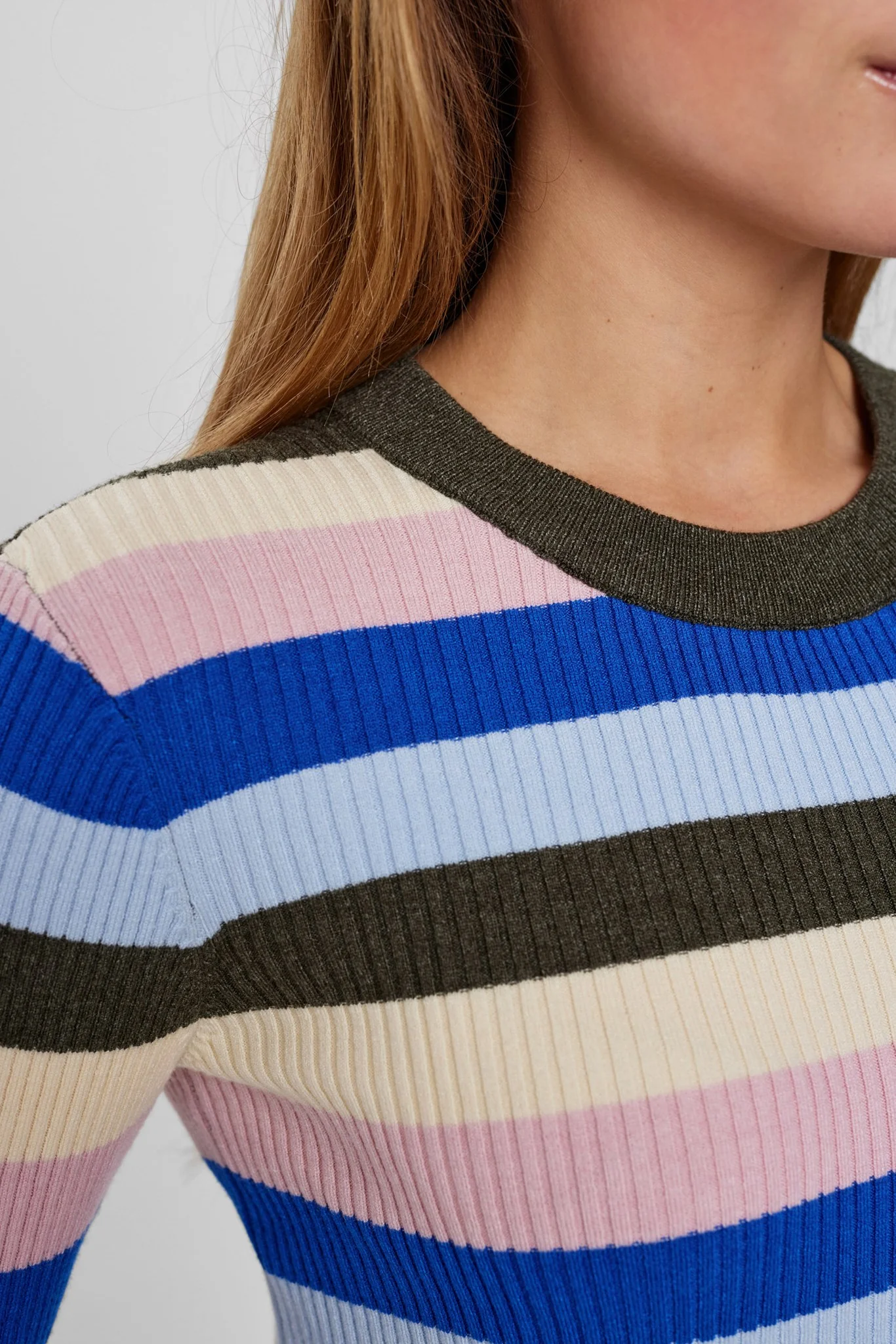 NUMULEA PULLOVER - Ivy Green - Image 4