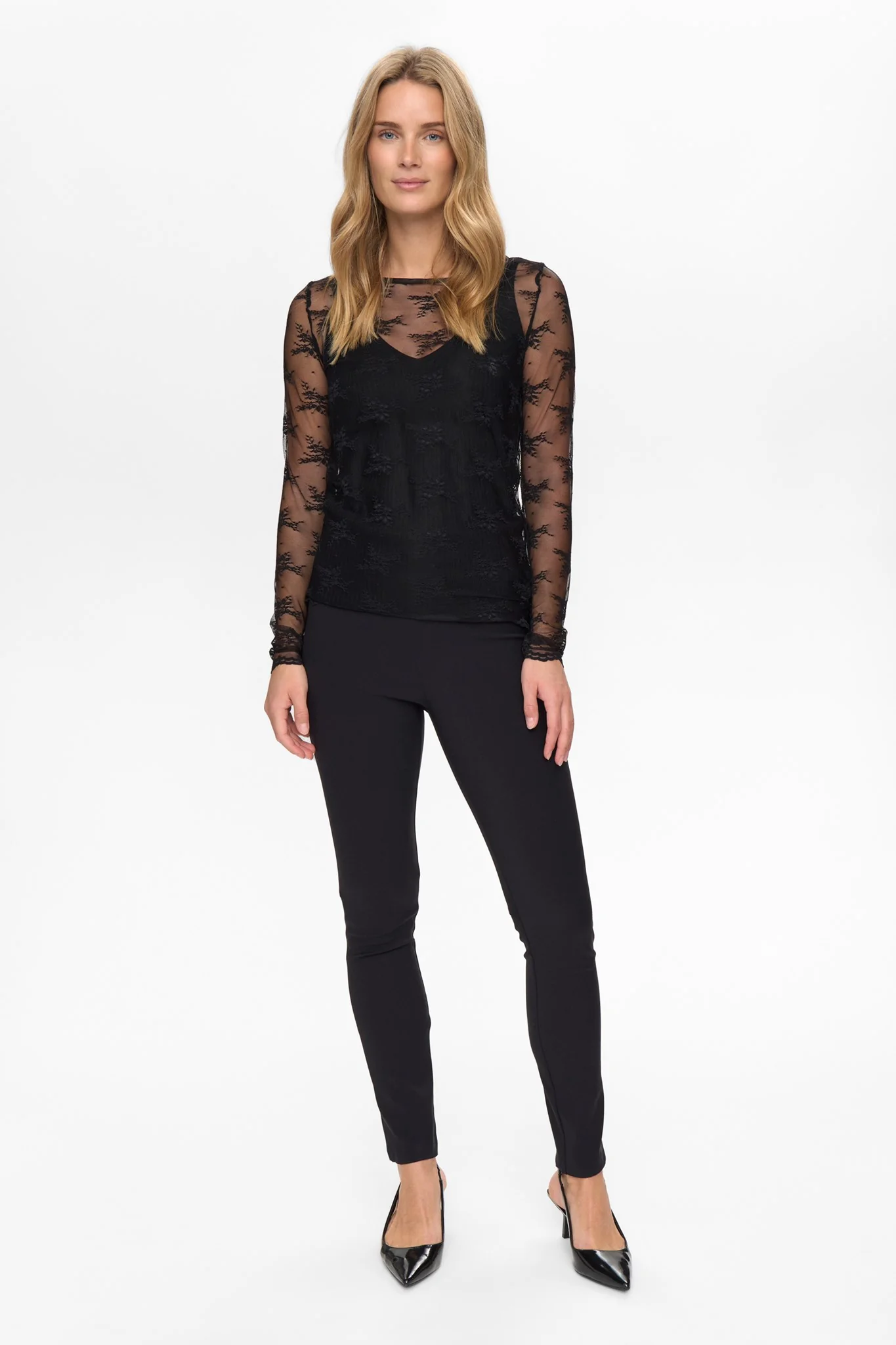 NUNATALIA BLOUSE - Caviar - Image 3