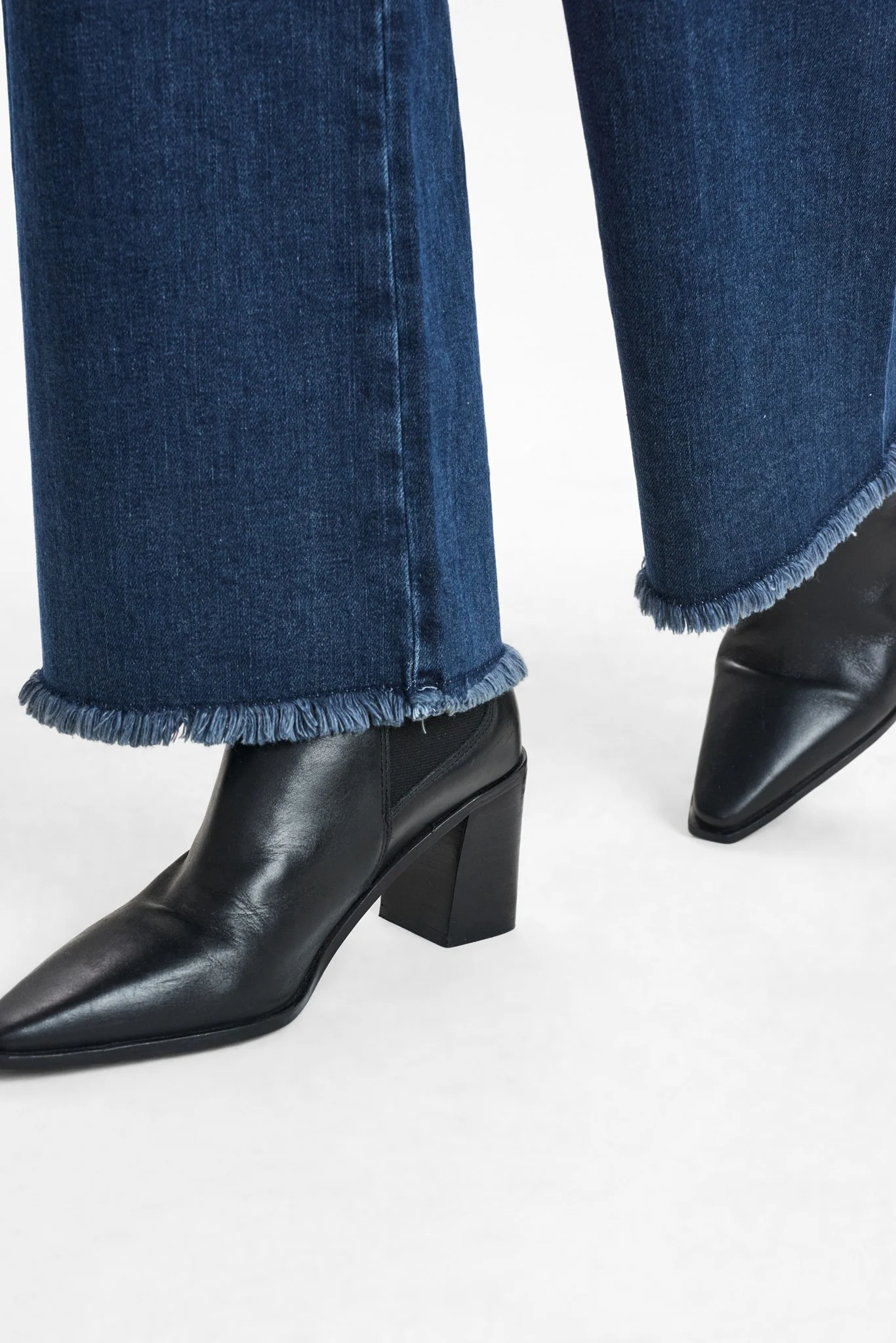 NUNATASJA JEANS - Dark Blue Denim - Image 6