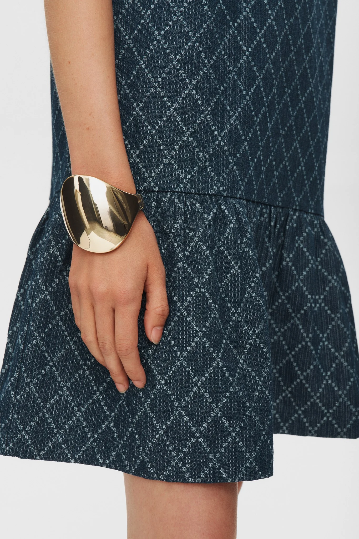 NUNELLY DRESS  - Medium Blue Denim - Image 4
