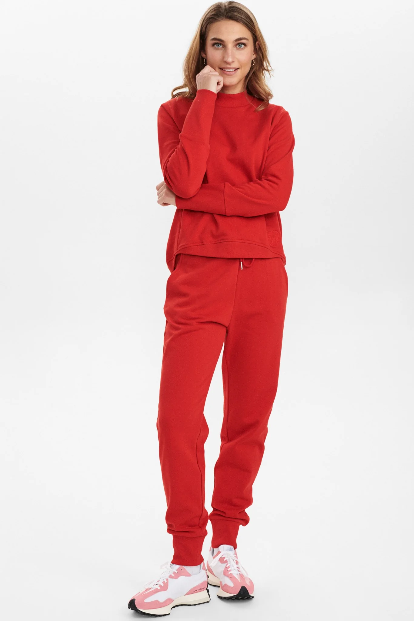 NUNIKOLA CROP SWEAT BF - Molten Lava - Image 3