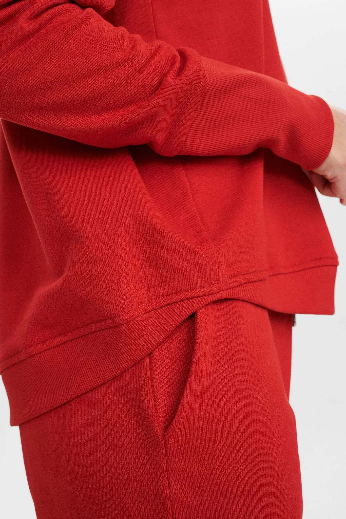 NUNIKOLA CROP SWEAT BF - Molten Lava - Image 4