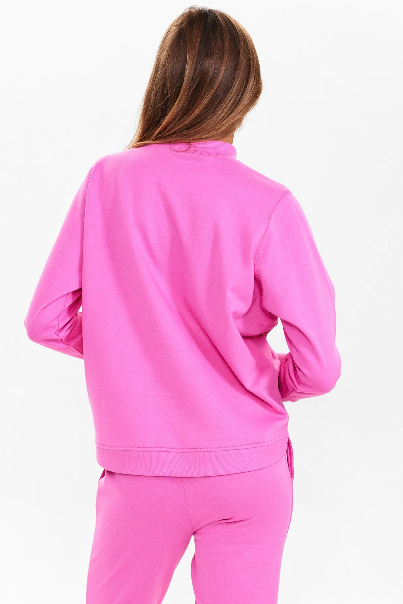 NUNIKOLA CROP SWEAT BF - Strawberry Moon - Image 2