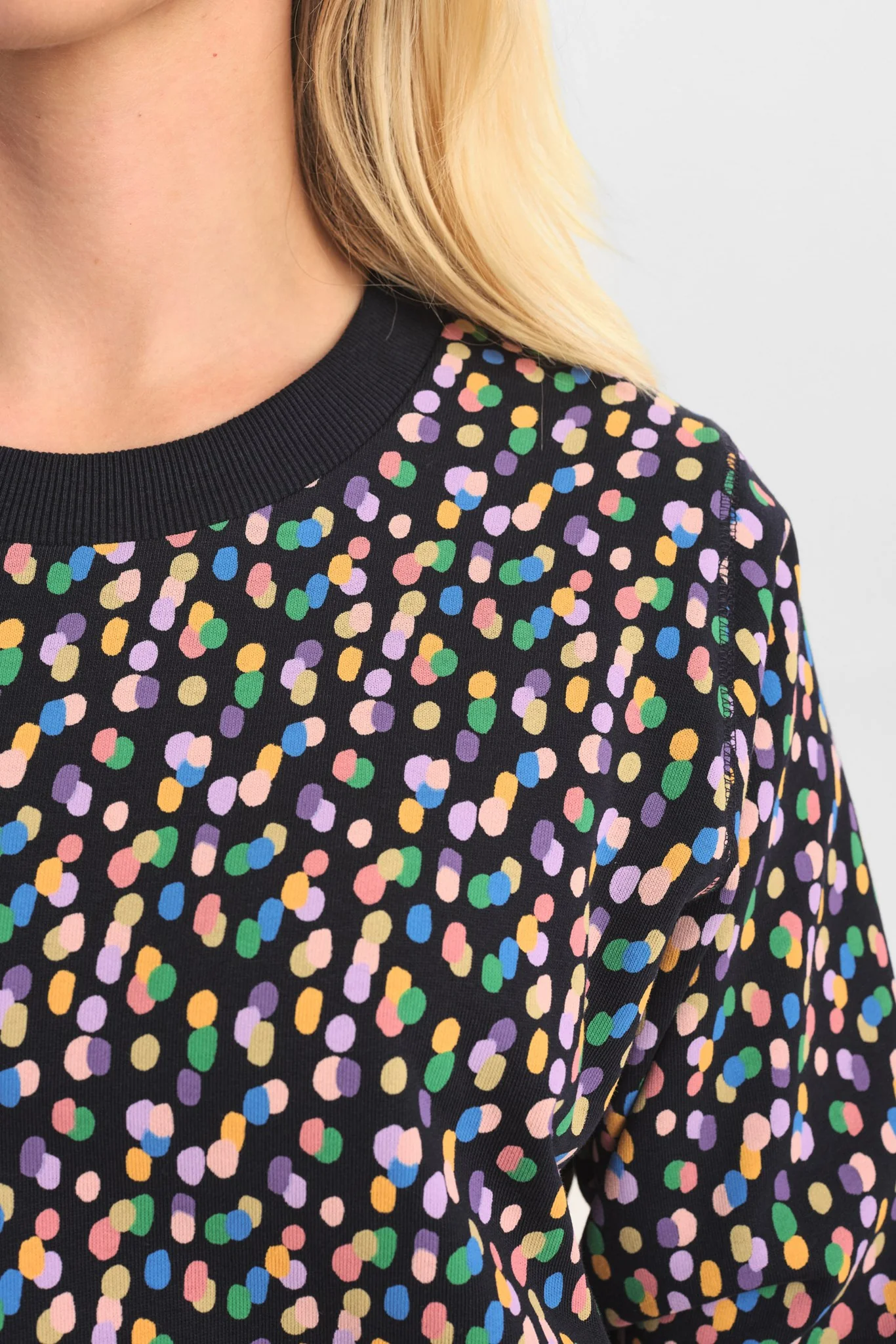 NUNIKOLA SWEAT - Dark Sapphire - Image 5