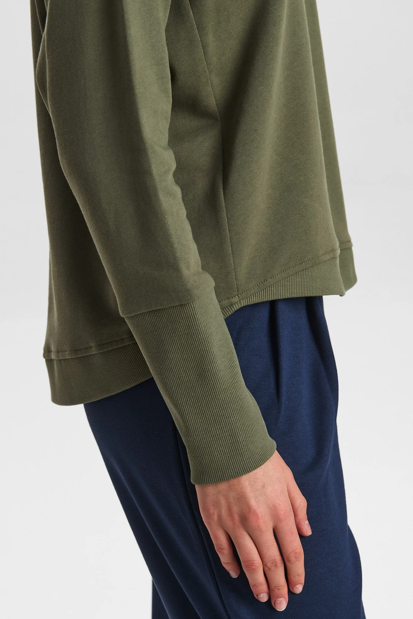 NUNIKOLA TURTLENECK-NOOS-GOTS - Deep Lichen Green - Image 4
