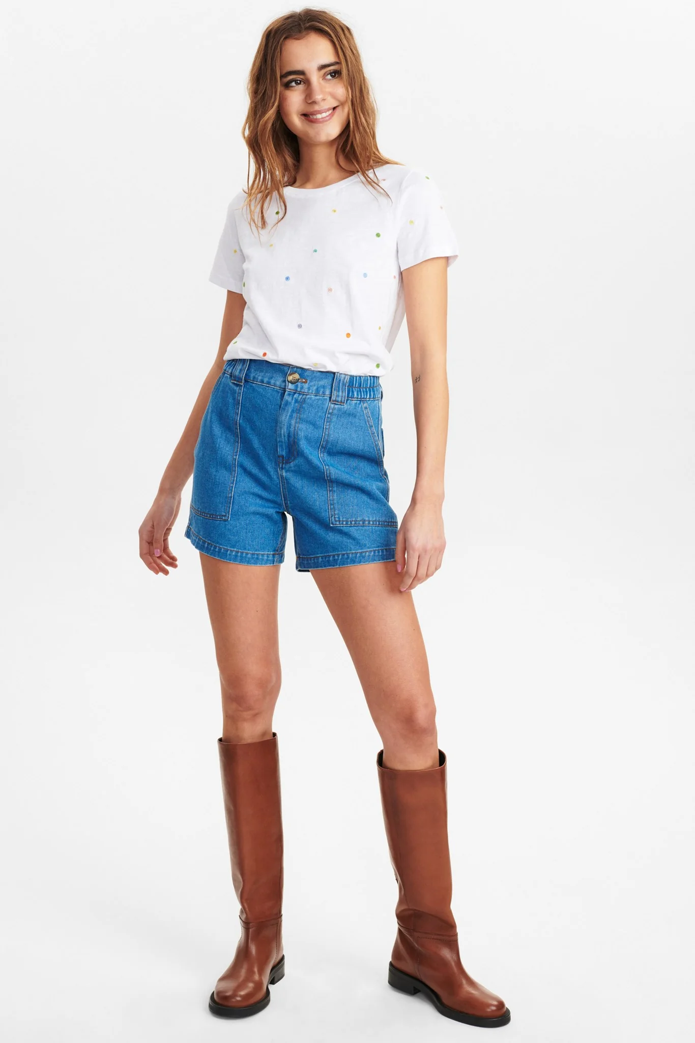 NUNINNA DENIM SHORTS - Light Blue Denim - Image 3