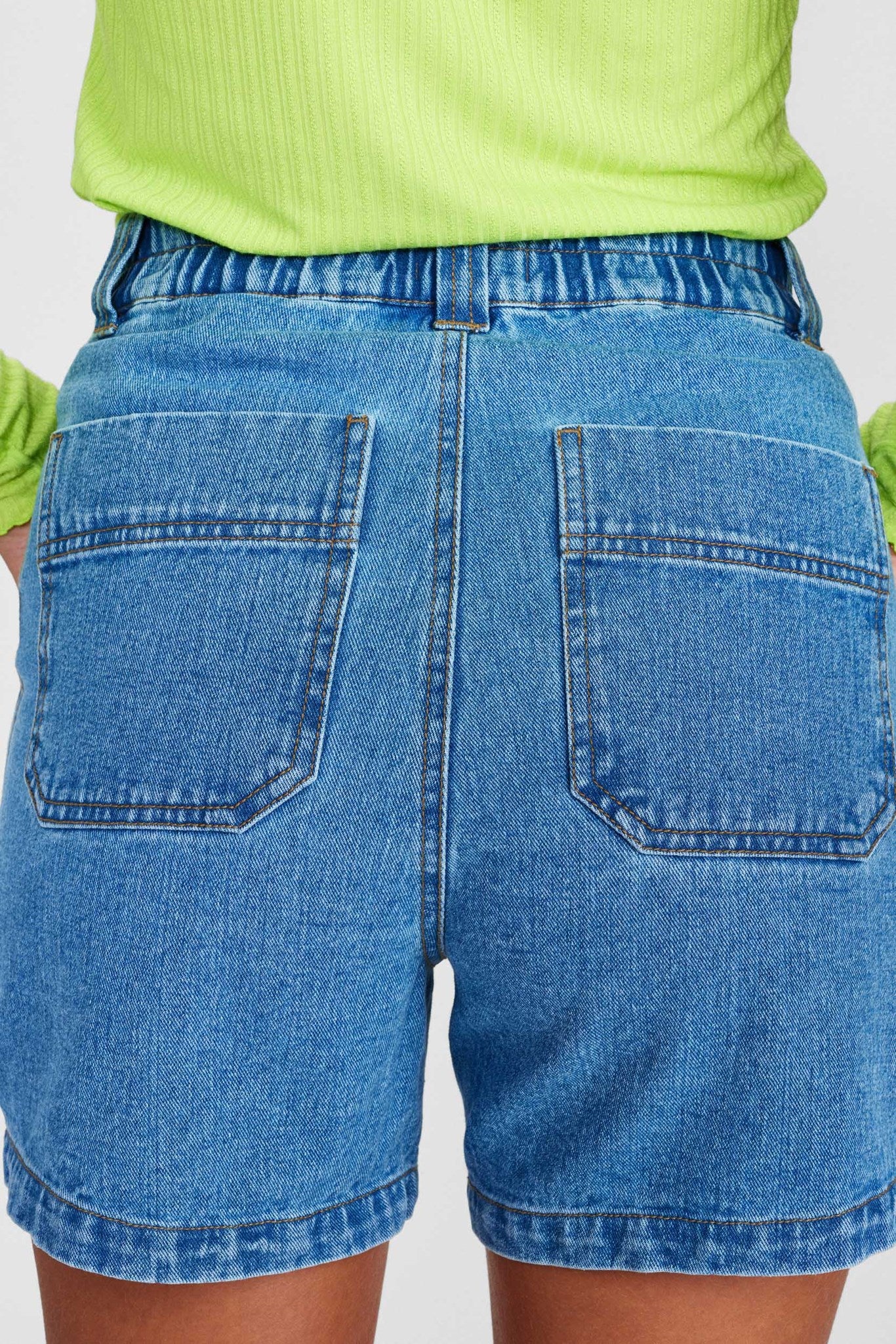 NUNINNA SHORTS - Light Blue Denim - Image 5