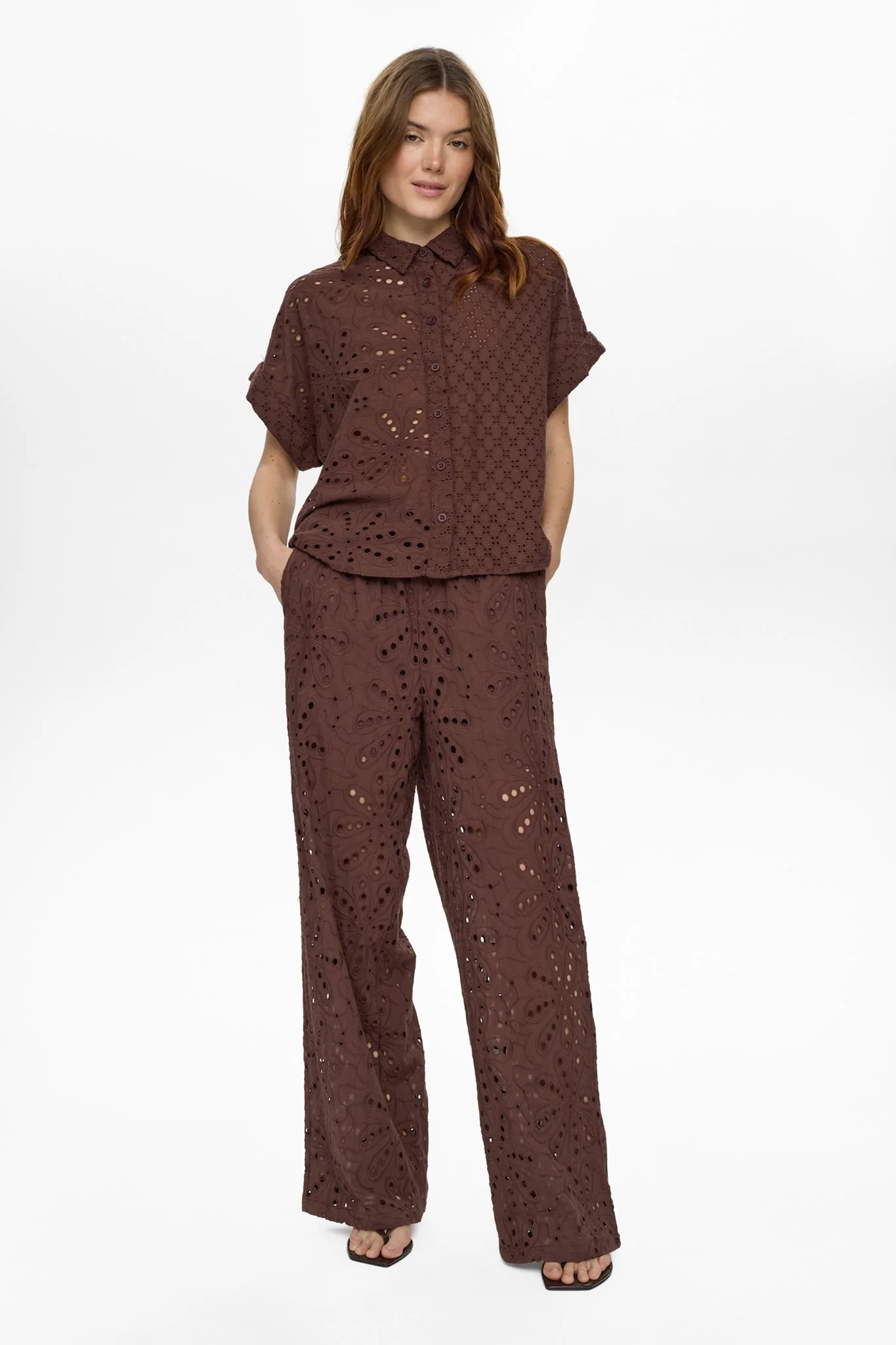 NUPALMA SLEEVELESS SHIRT - Chicory Coffee - Image 3