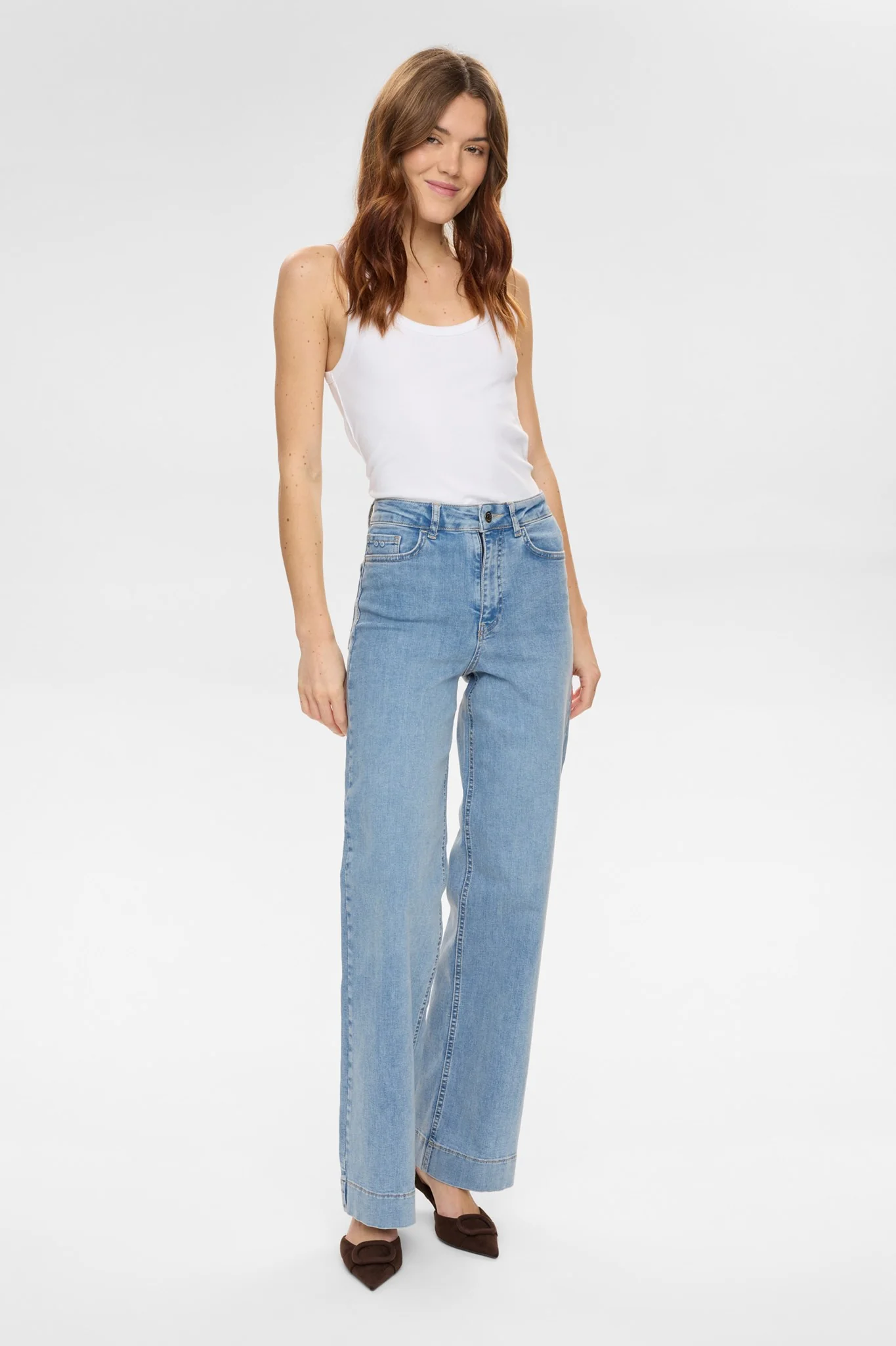 NUPARIS HR WIDE JEANS - P3019 - Light B. Stonewash Denim - Image 4