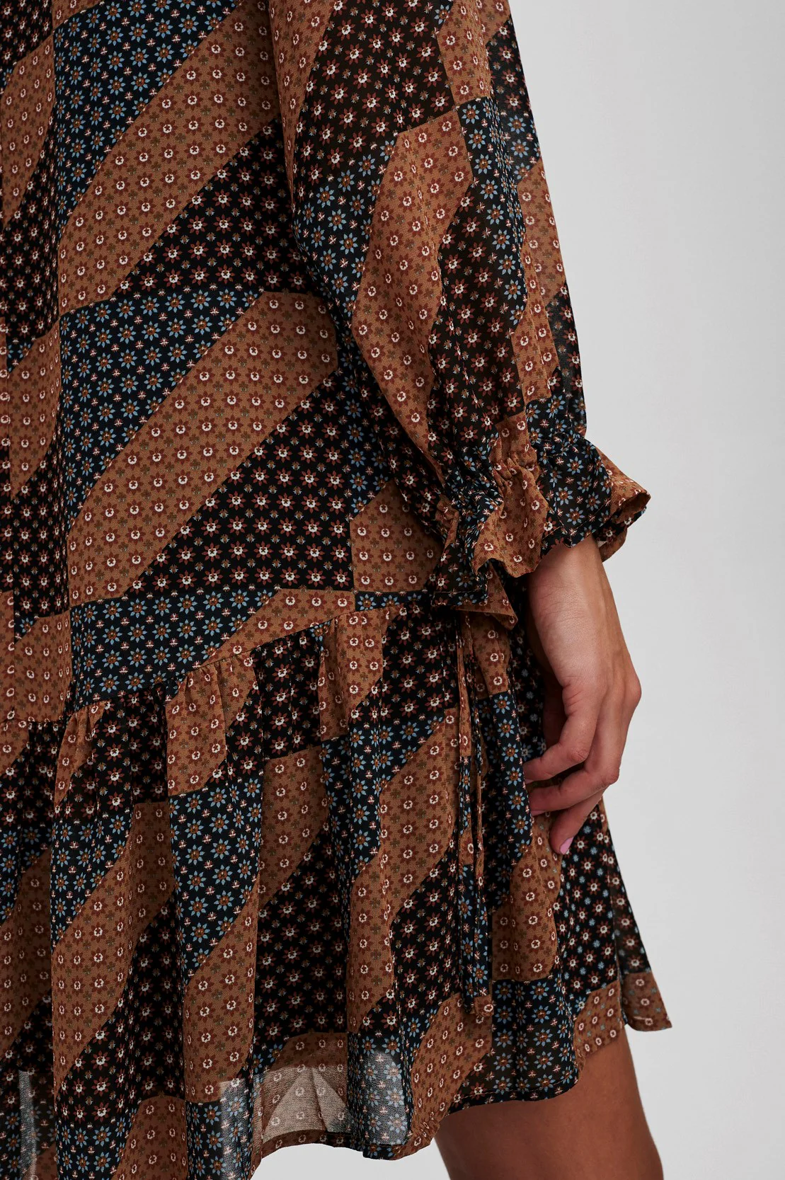 NUPATCH DRESS - Dark Sapphire - Image 5
