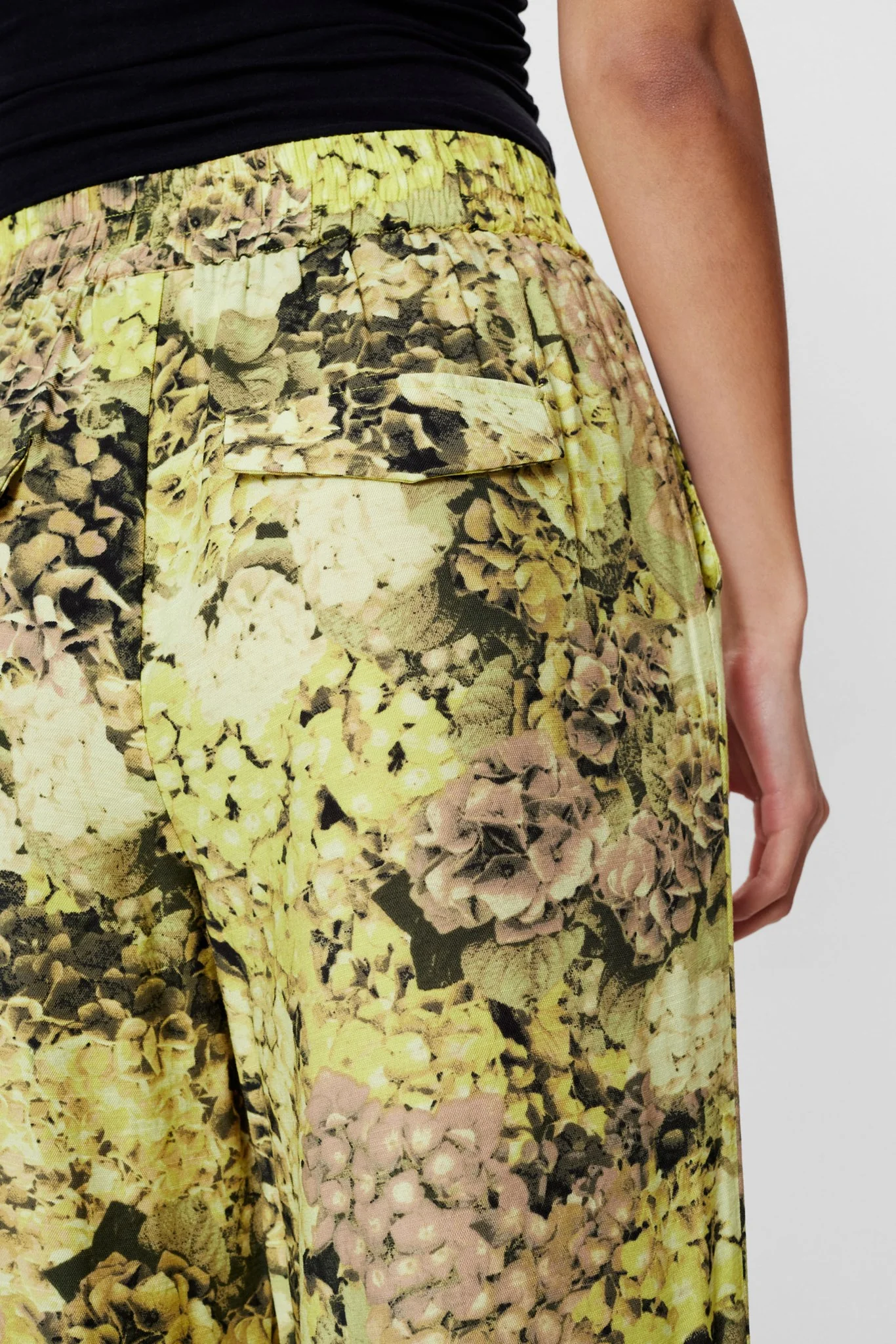 NUPAULINE PANTS - Limeade - Image 4