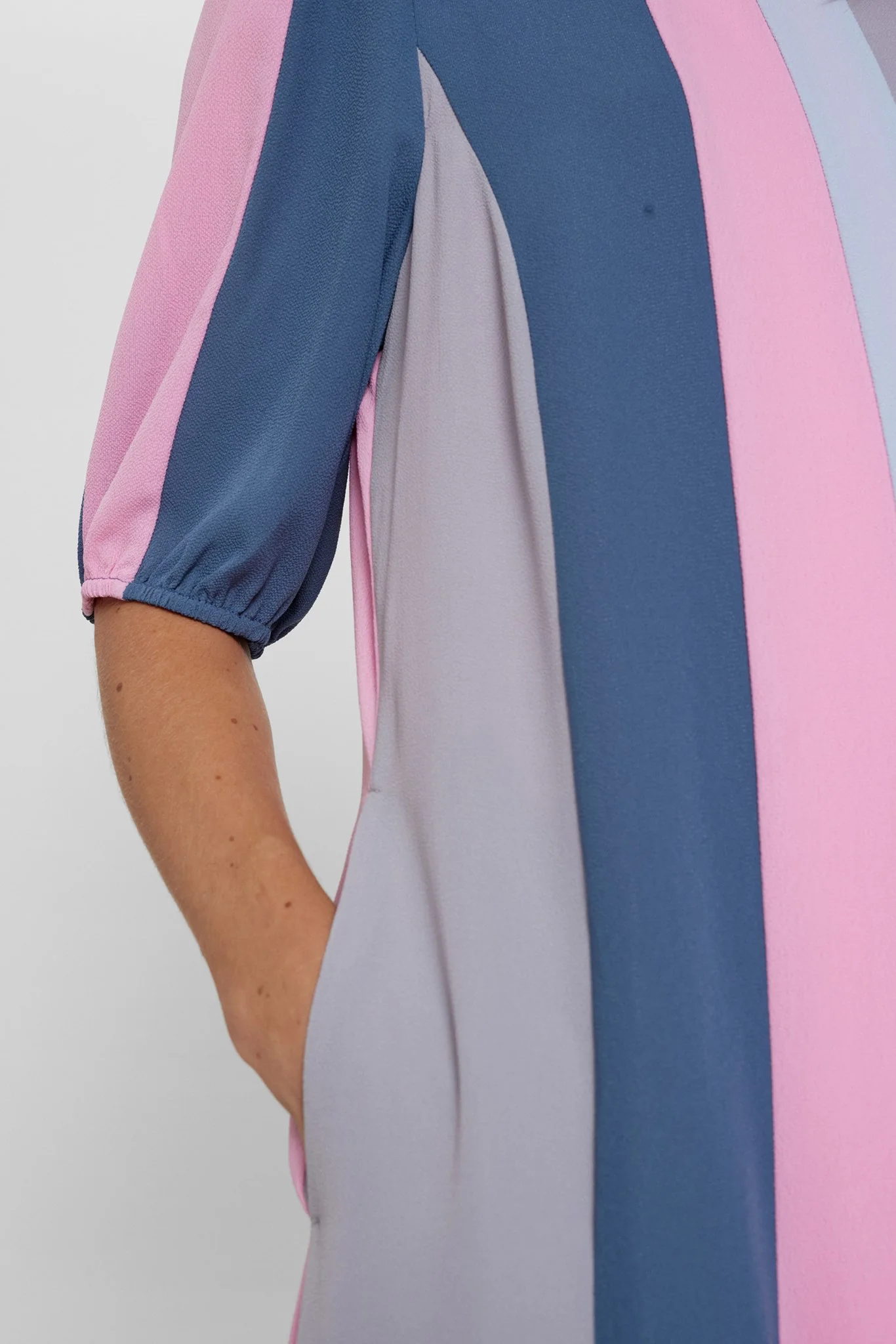 NUPENELOPE SS DRESS - Blue Fog - Image 5
