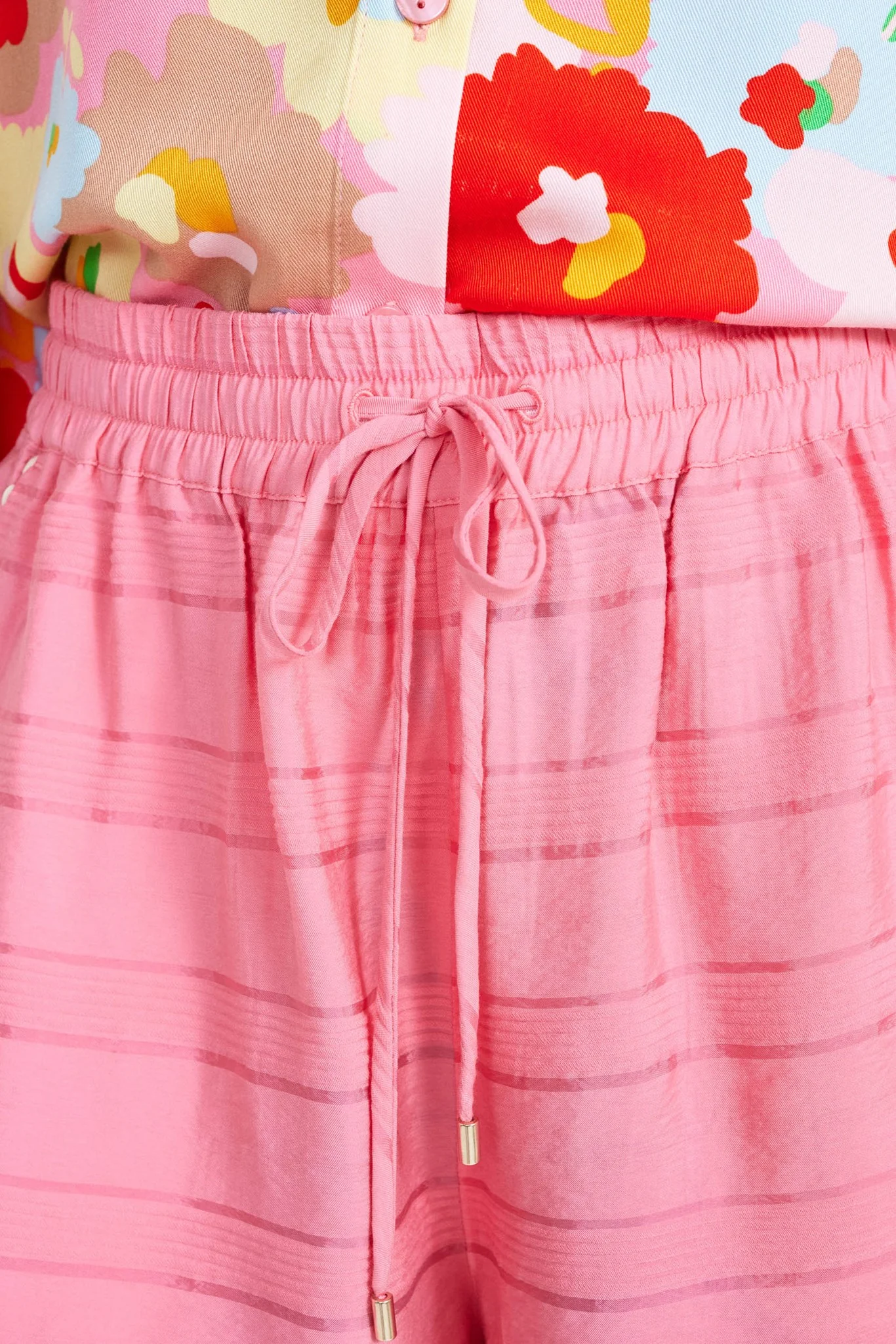 NUREGINA SHORTS - Plumeria - Image 5