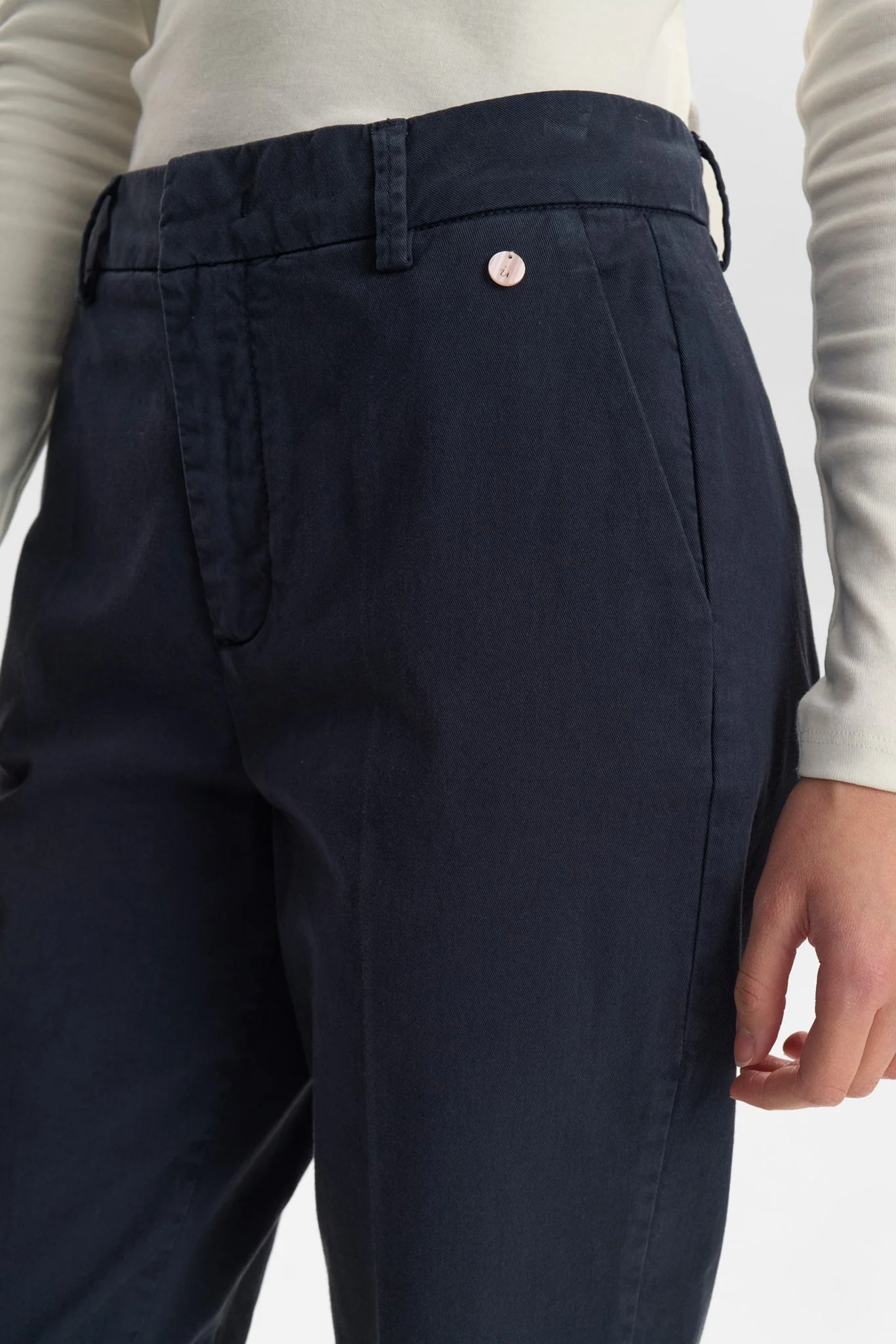 NUREGITZA PANTS  - Dark Sapphire - Image 4