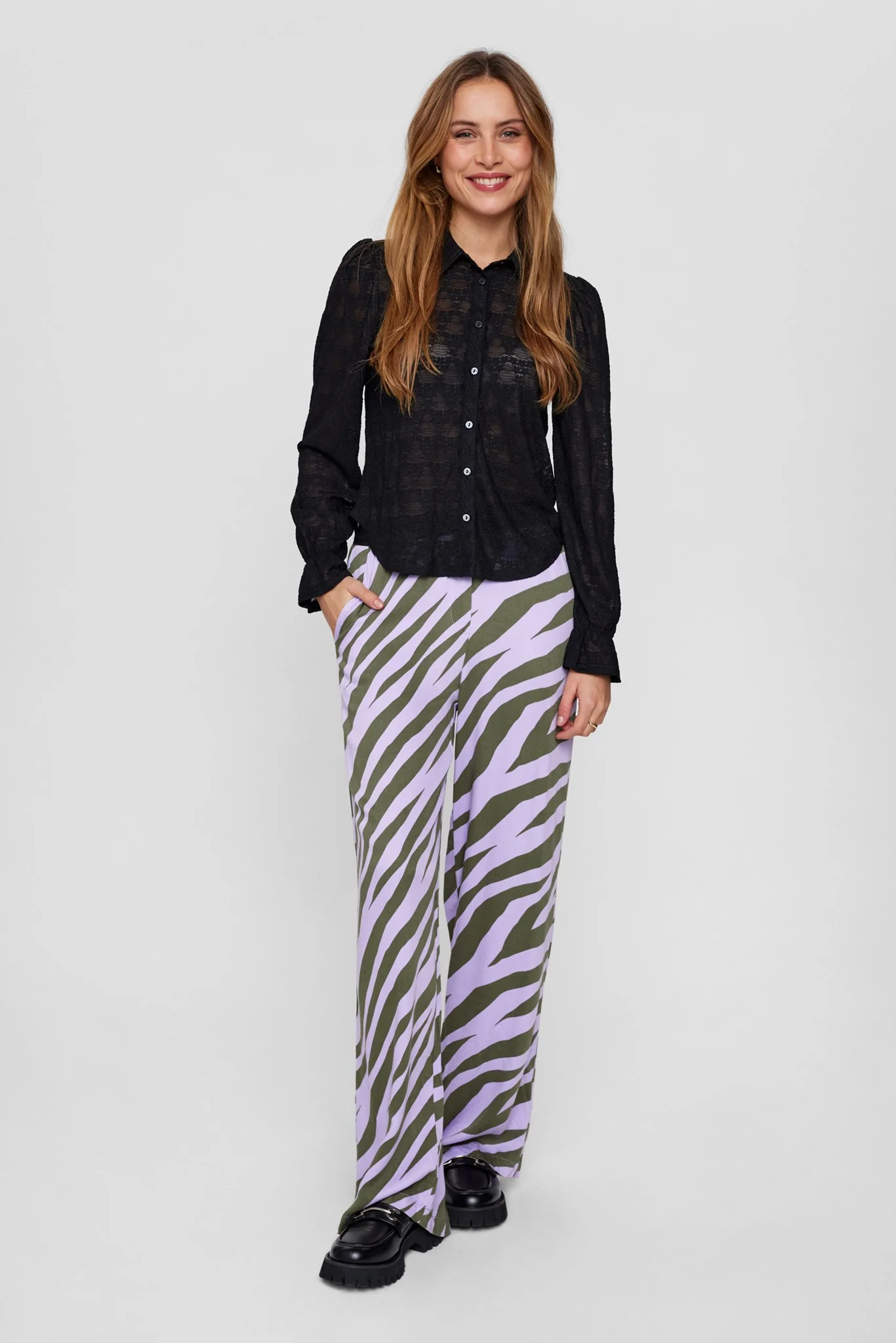 NURENE SHIRT - Caviar - Image 3