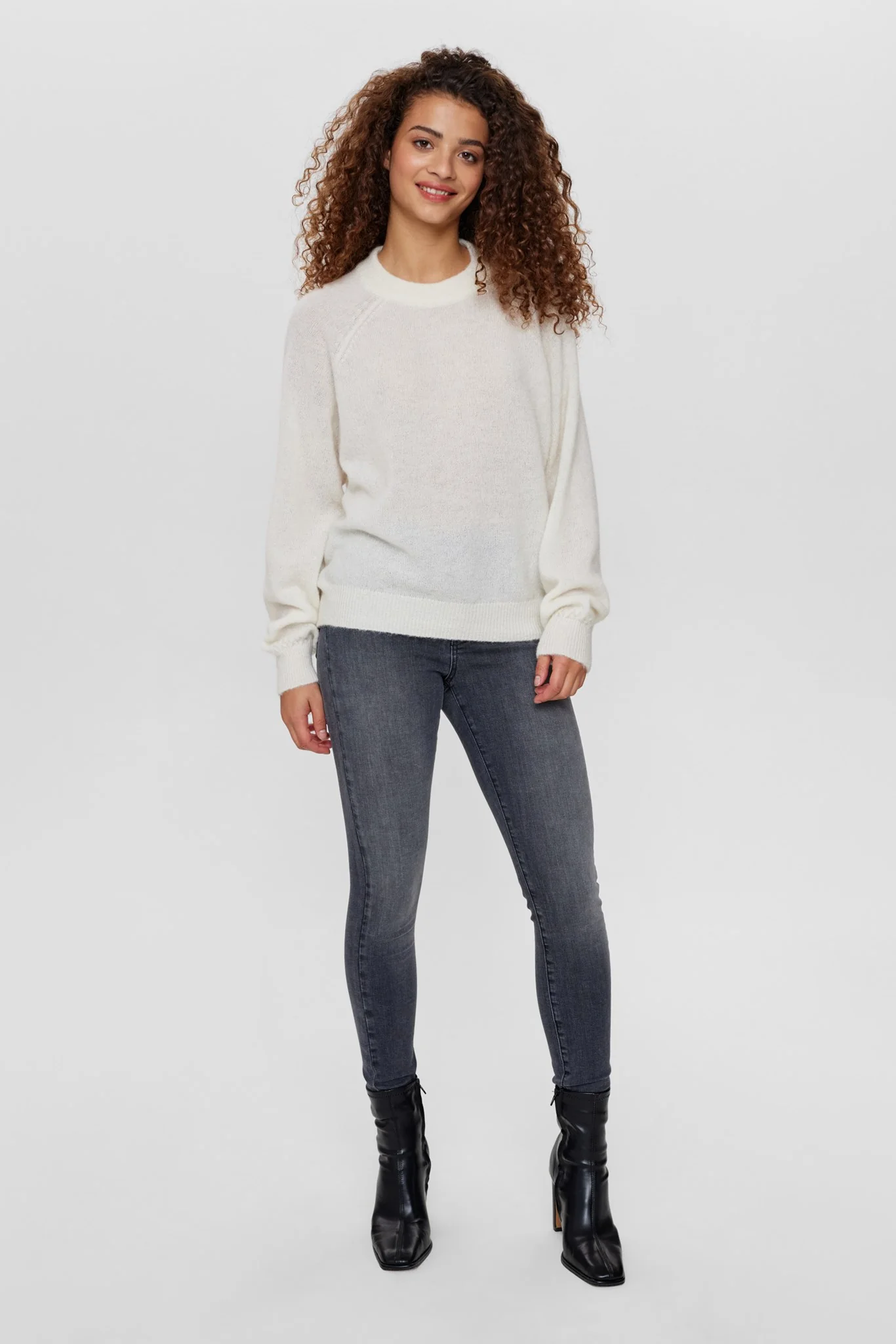 NURIETTE PULLOVER  - Cloud Dancer - Image 3