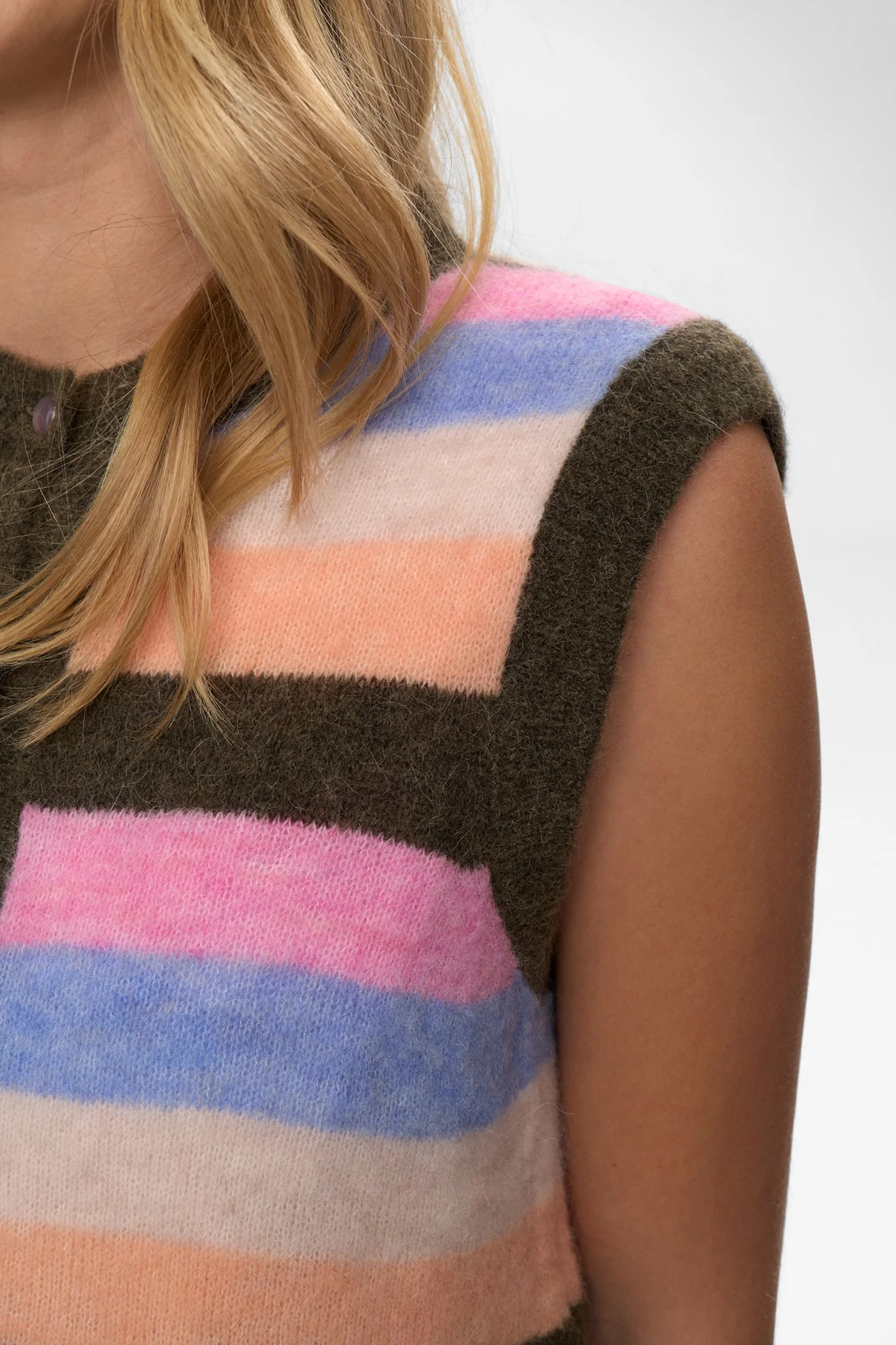NURIETTE STRIPY VEST - Sea Turtle - Image 4