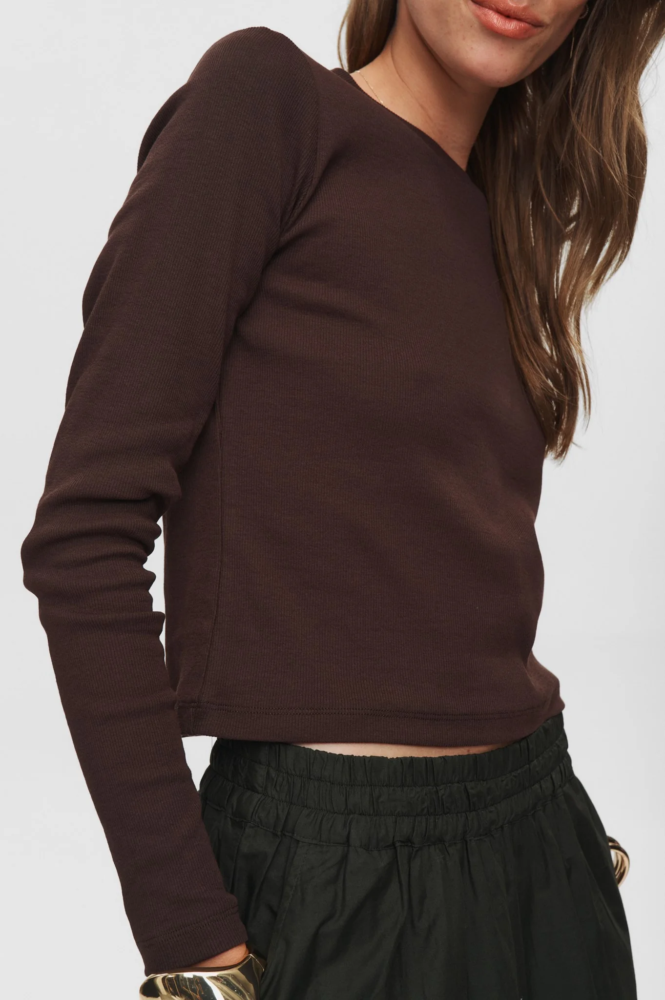 NURILEY LS CROPPED TEE - Black Coffee - Image 4