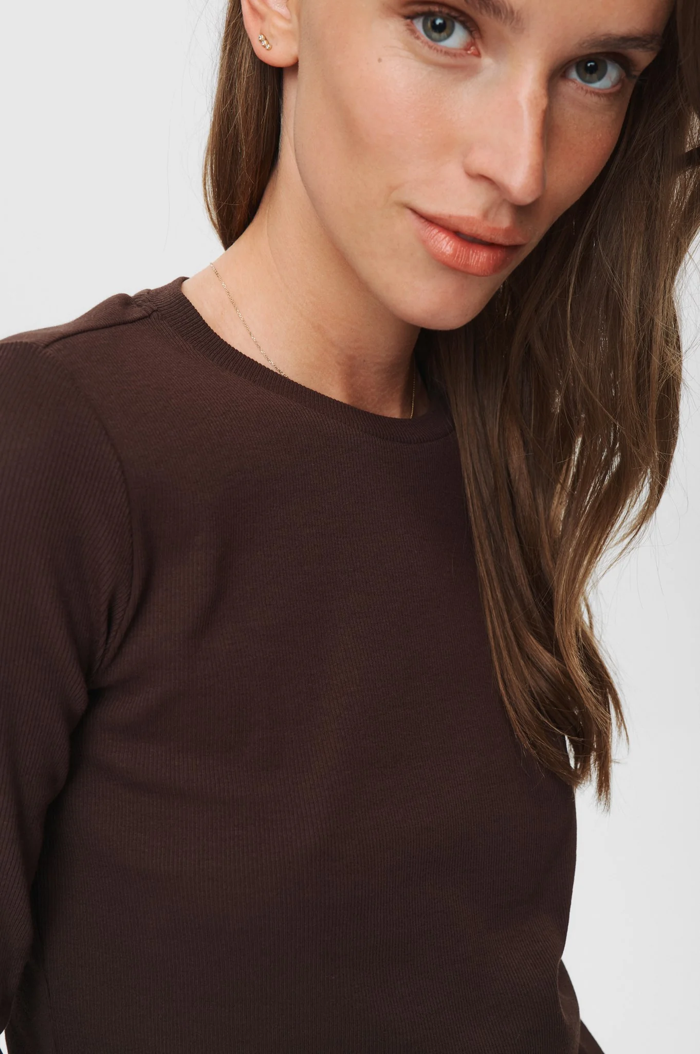 NURILEY LS CROPPED TEE - Black Coffee - Image 5