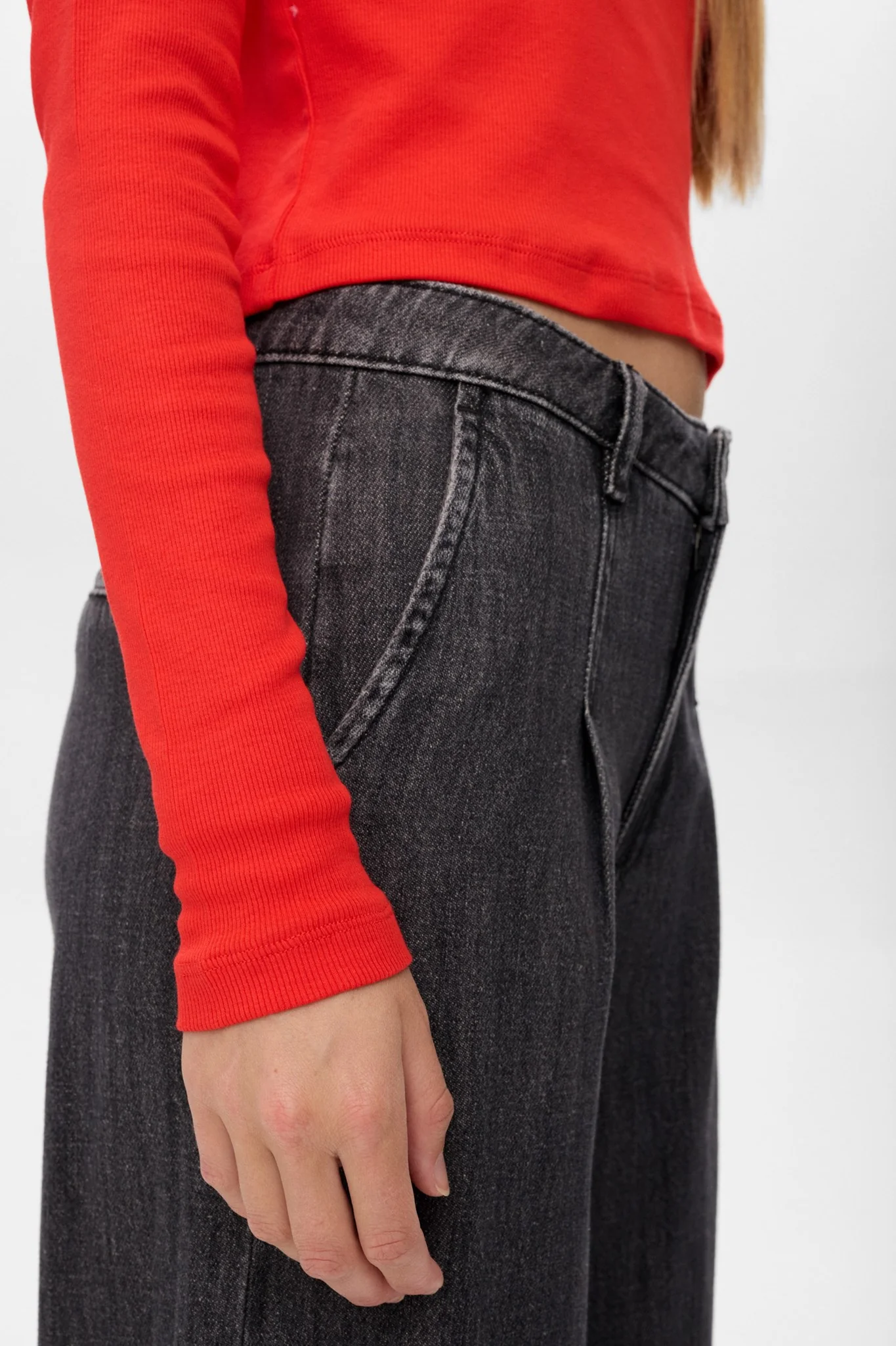 NURILEY LS CROPPED TEE - Fiery Red - Image 5