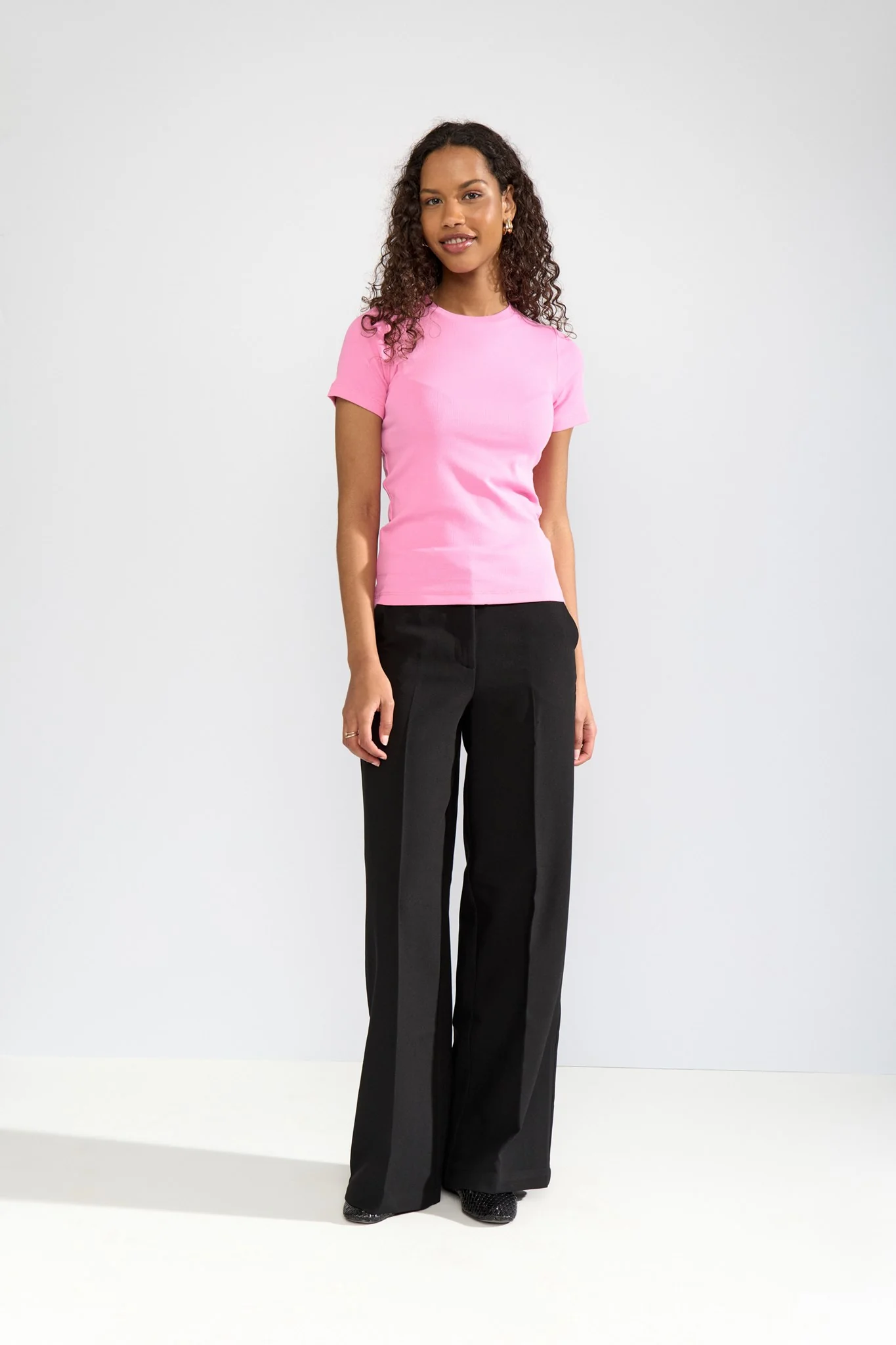 NURILEY SS TEE - Fuchsia Pink - Image 3