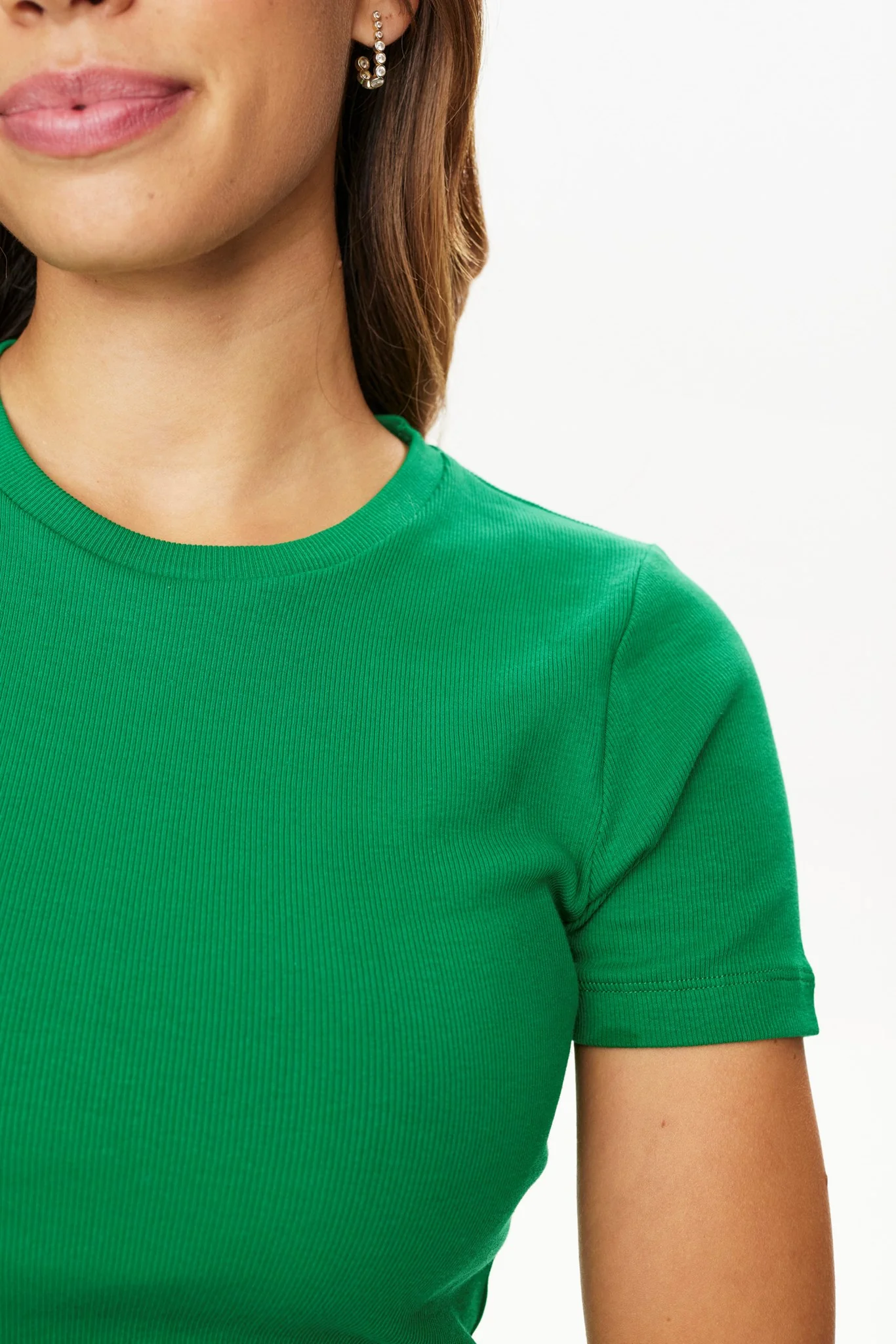 NURILEY SS TEE - Simply Green - Image 4