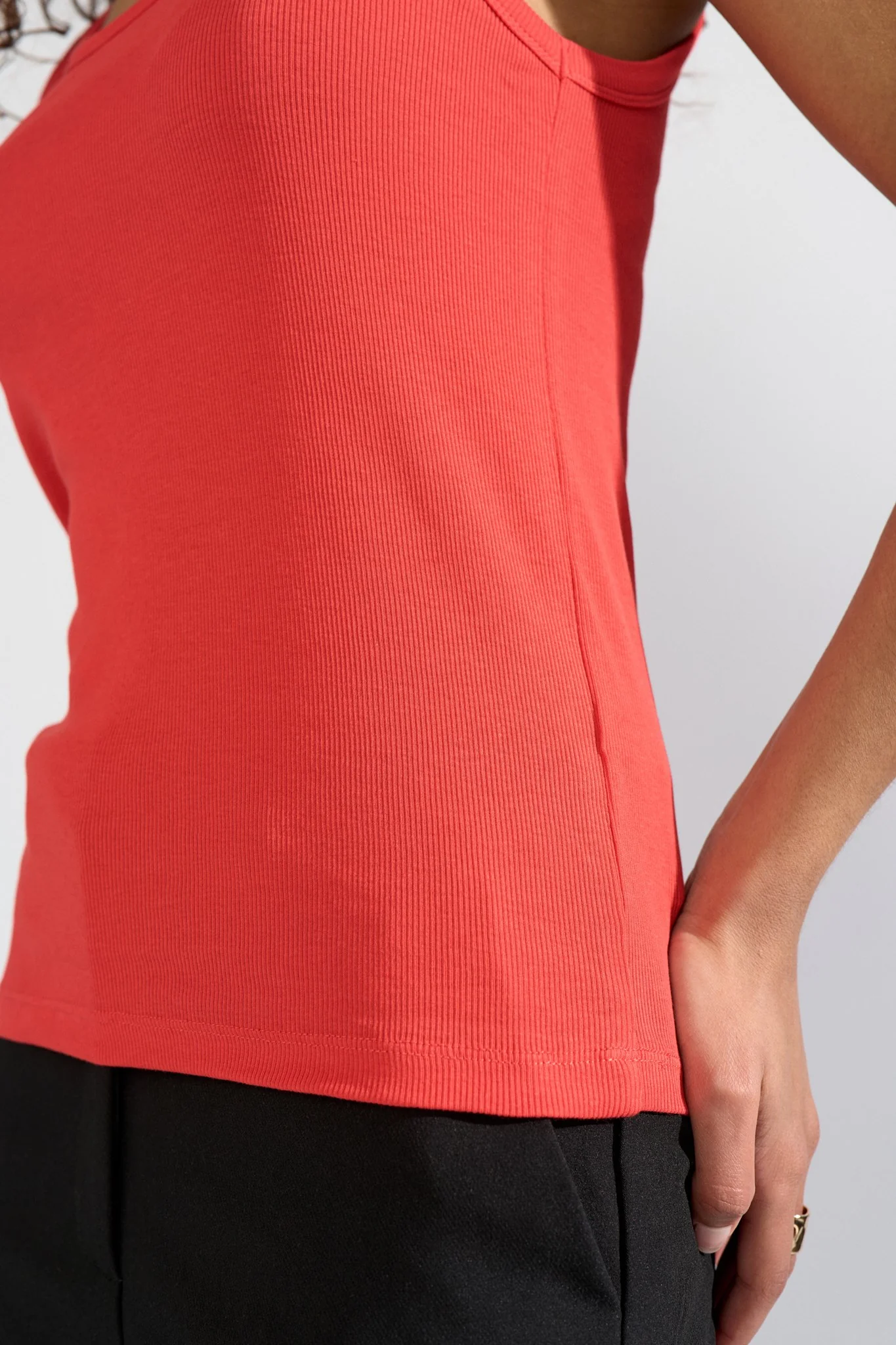 NURILEY TANK TOP - High Risk Red - Image 5
