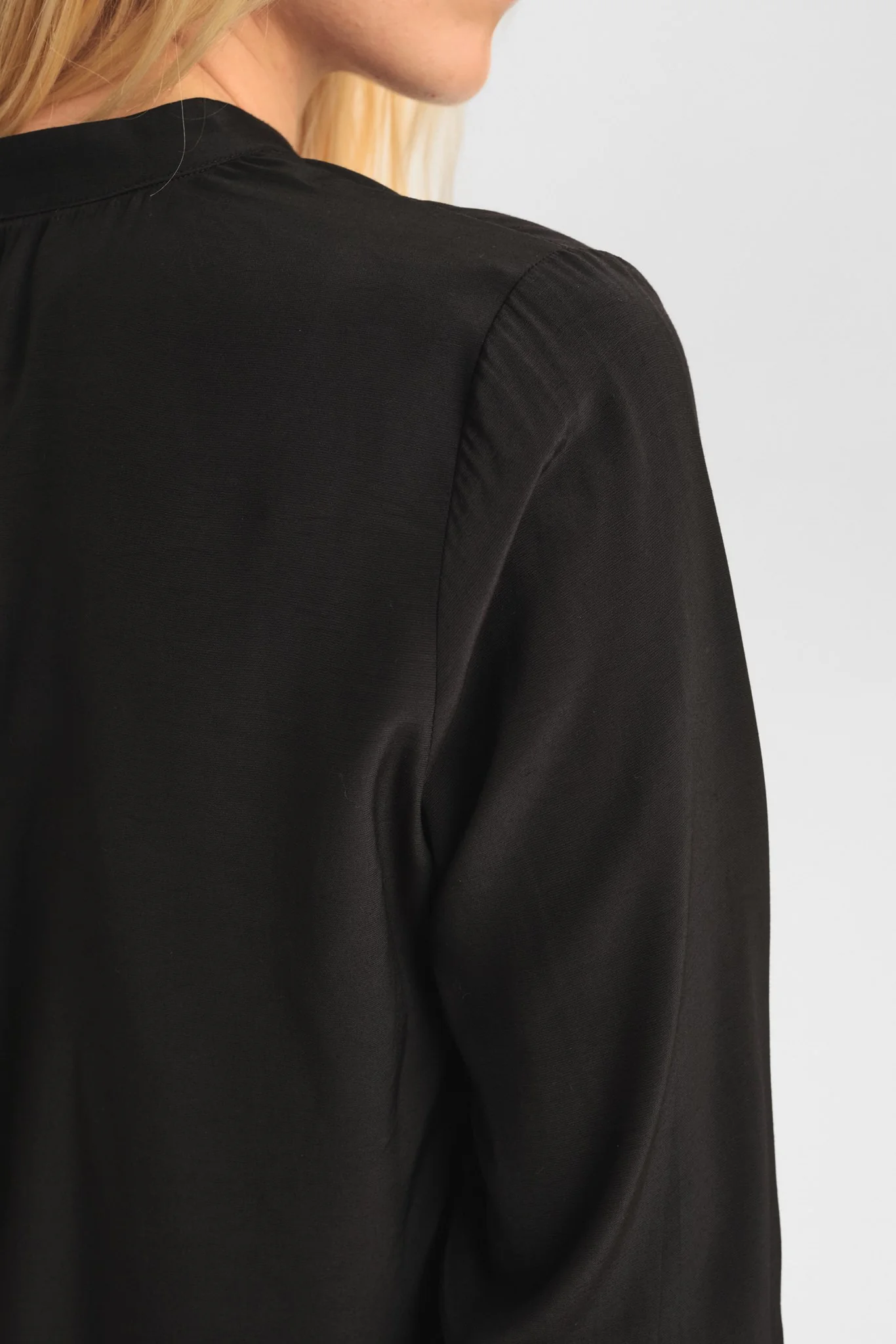 NUSOFTY NEW BLOUSE - Caviar - Image 5