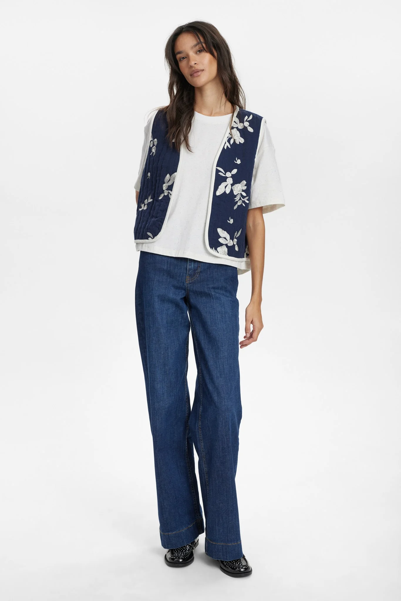 NUSTELLAS VEST - Dark Sapphire - Image 3
