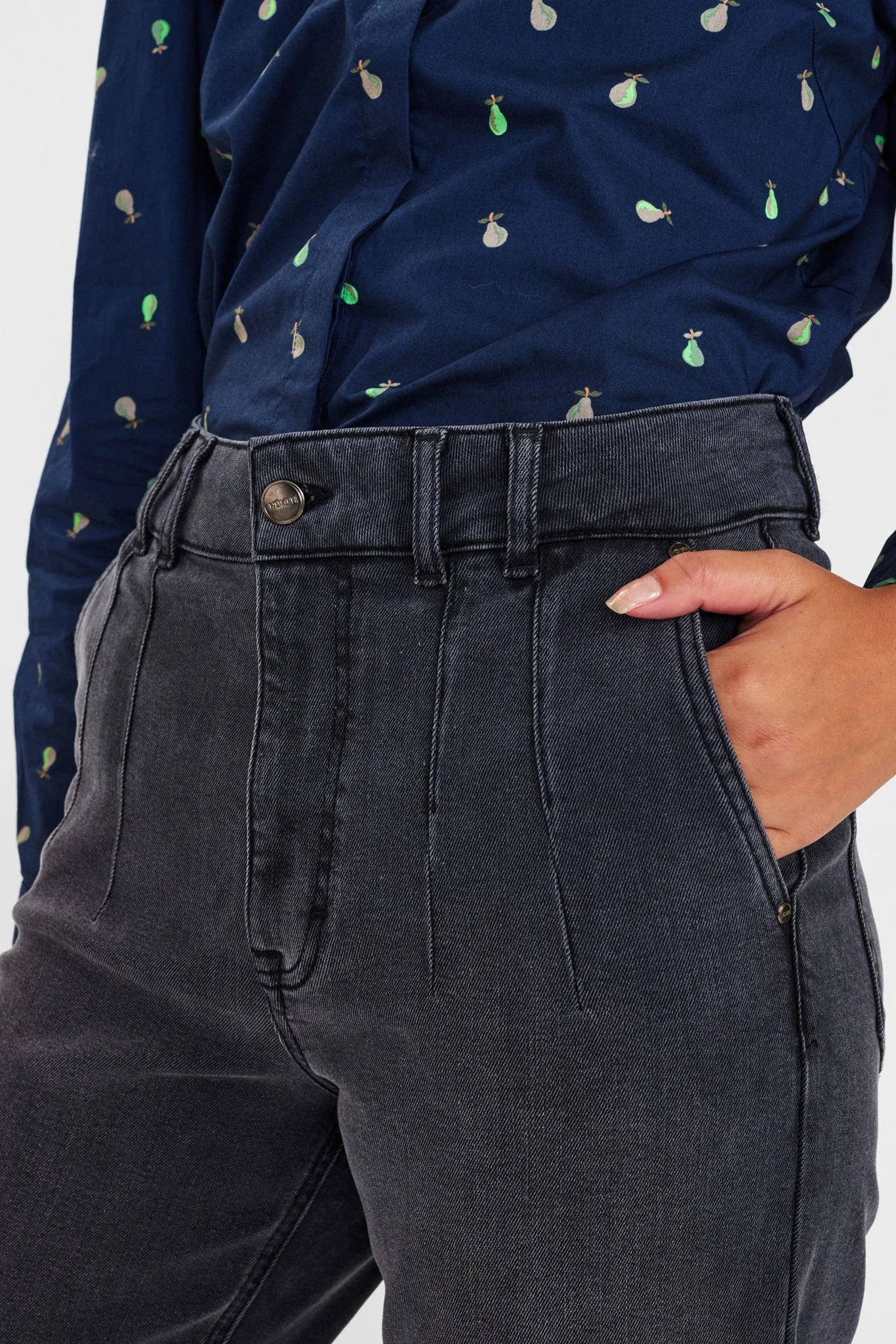 NUSTORMY JEANS - NOOS  - Dark Shadow - Image 4