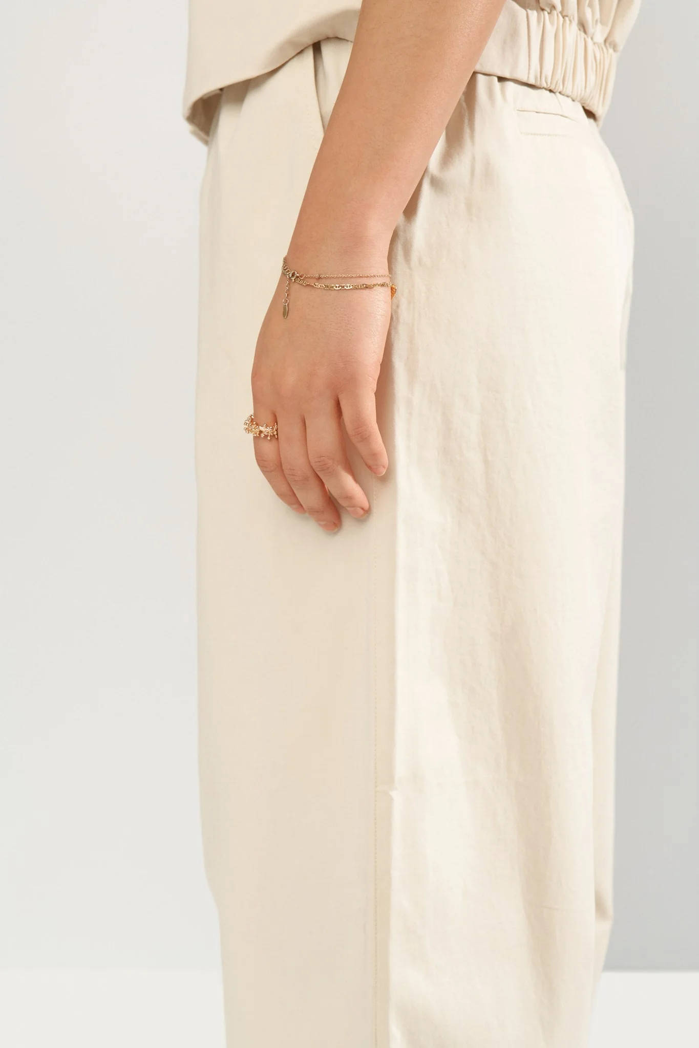 NUSUNNA CROPPED PANTS - Whitecap Gray - Image 5