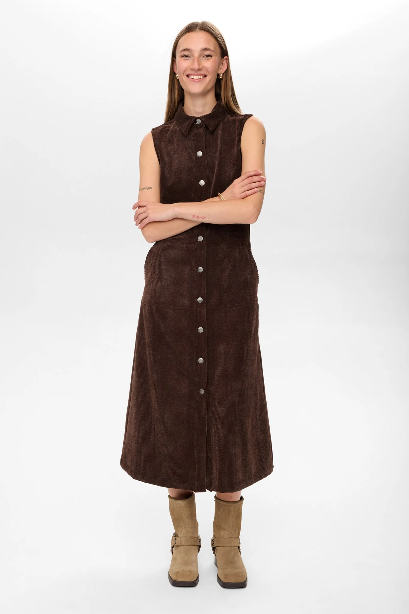 NUTHEA DRESS - Black Coffee - Image 3