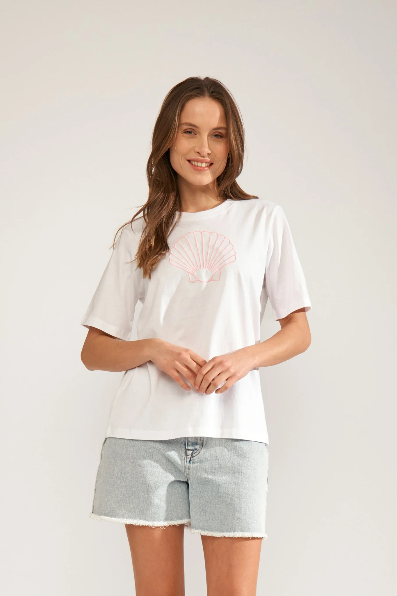 T-shirts, tops & Blouses