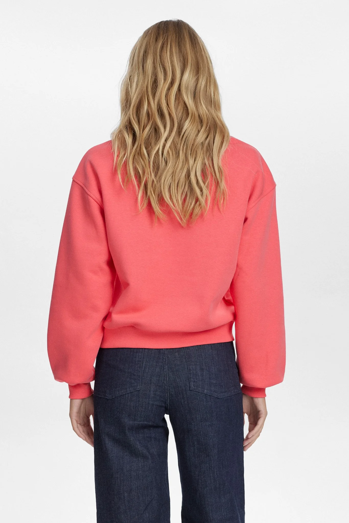 NUTYRA SWEAT - Geranium - Image 2