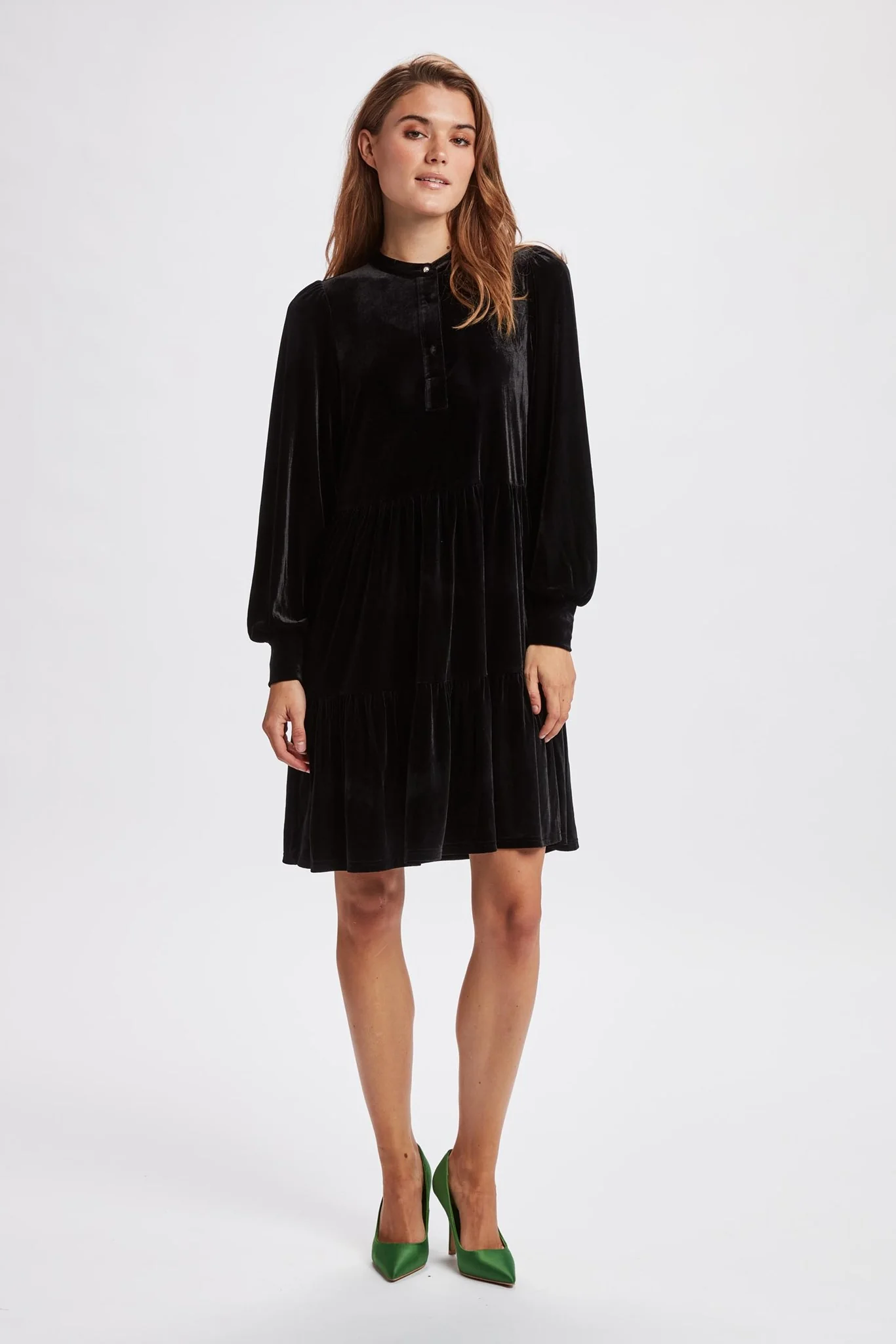 NUVEDA DRESS - Caviar - Image 3