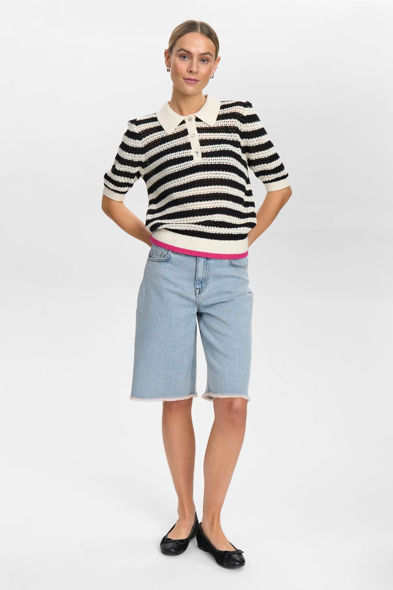 NUVILLIA SS PULLOVER  - Caviar - Image 3